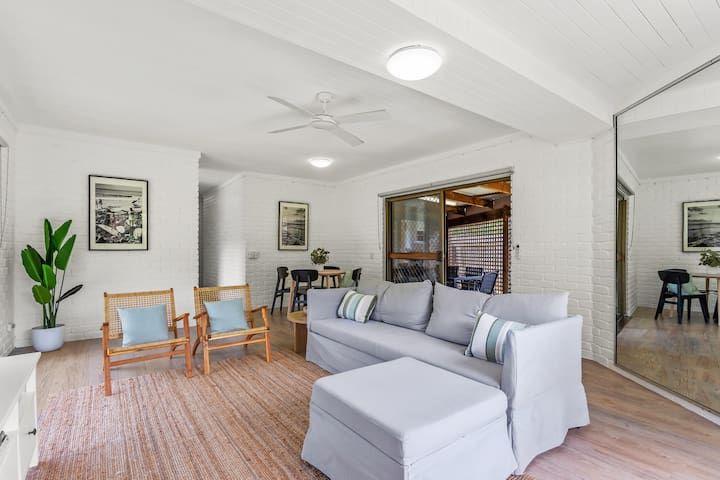 Prop-GPT: Property: QLD Peregian Beach, QLD 4573 Queensland 4573