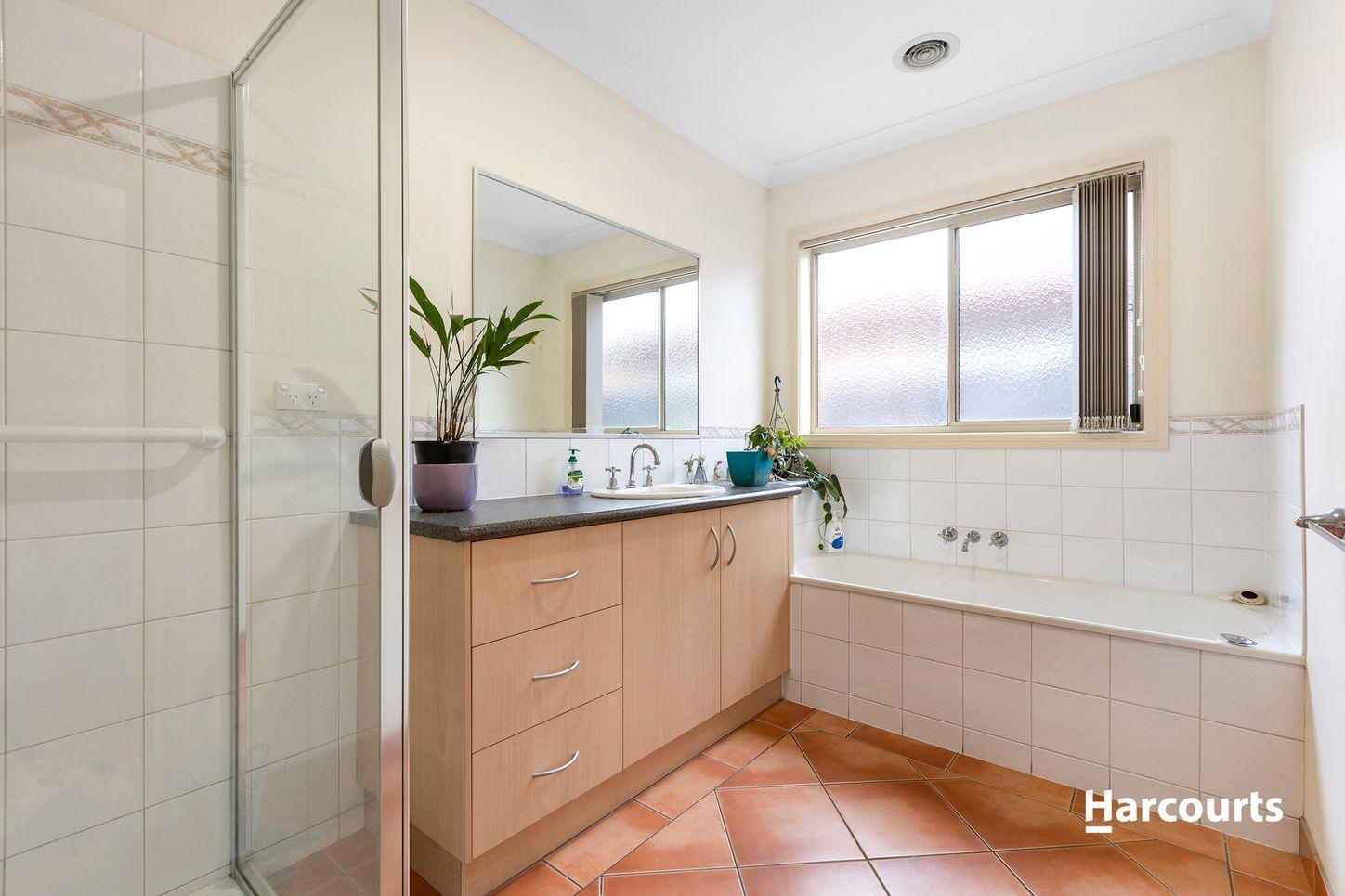 25B McClelland Street, Bell Park, VIC 3215 - House for Rent - harcourts.net