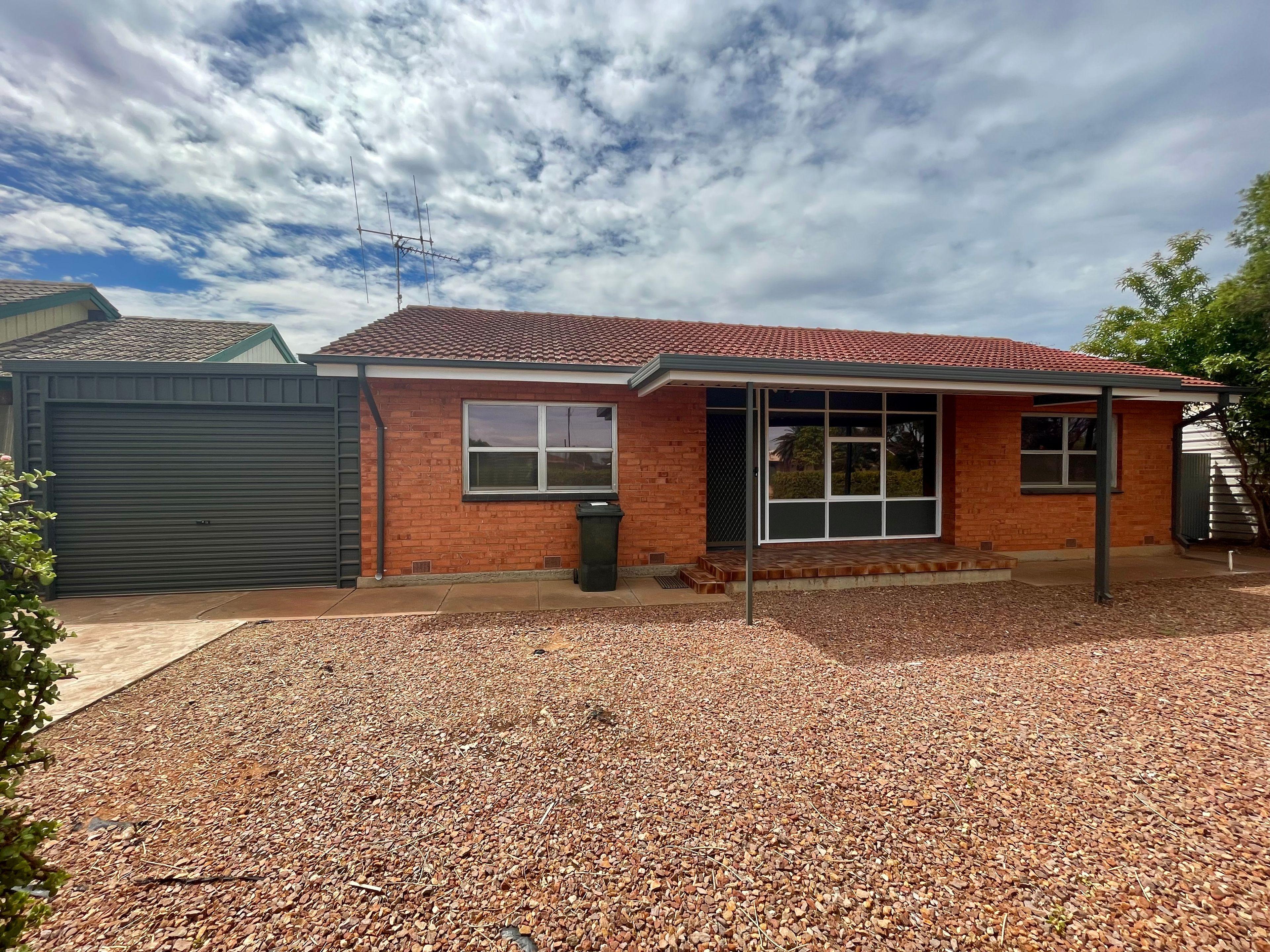 Prop-GPT: House: SA Whyalla Stuart, SA 5608 Home For Rent