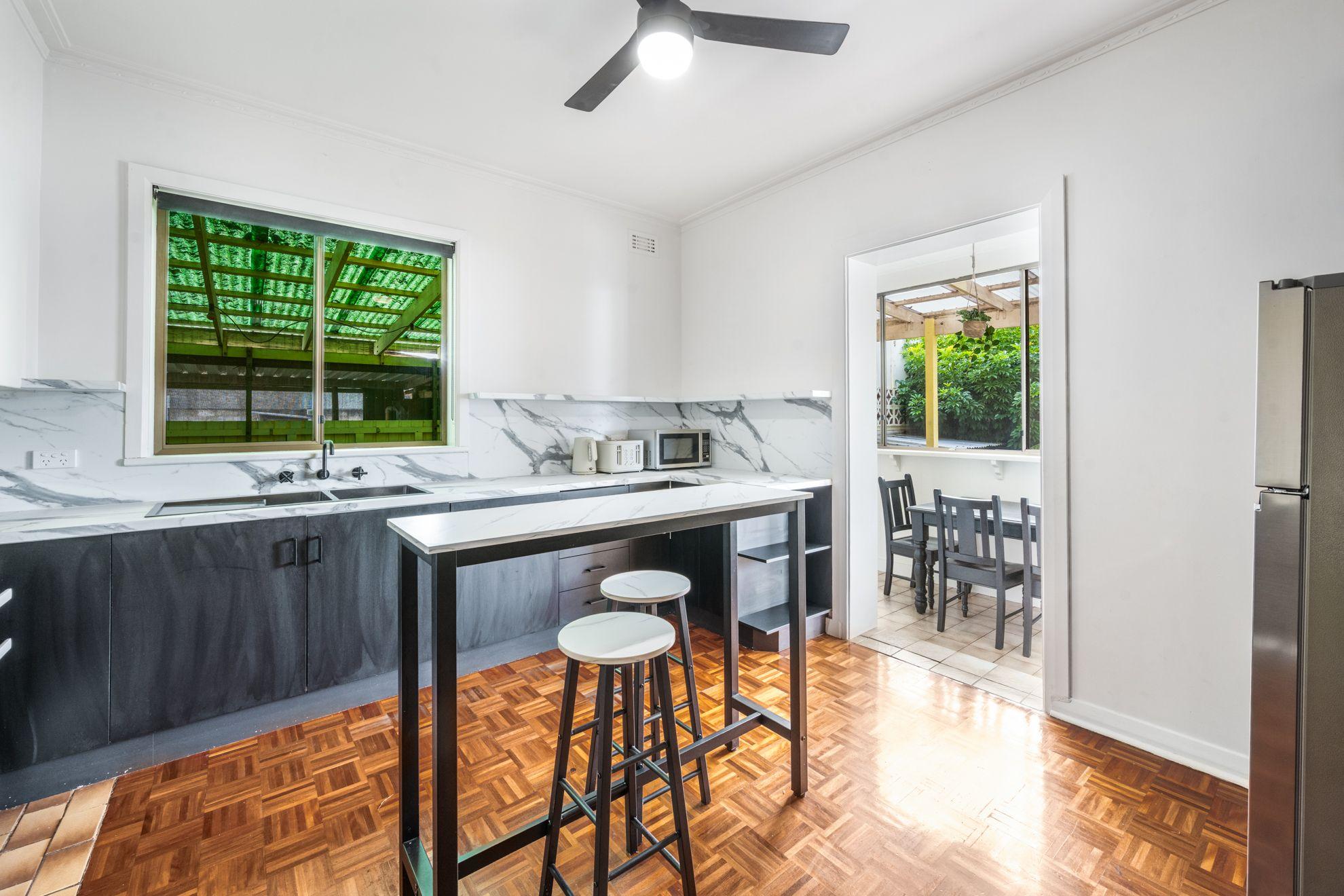 Effortless Living: Furnished & Ready Now!