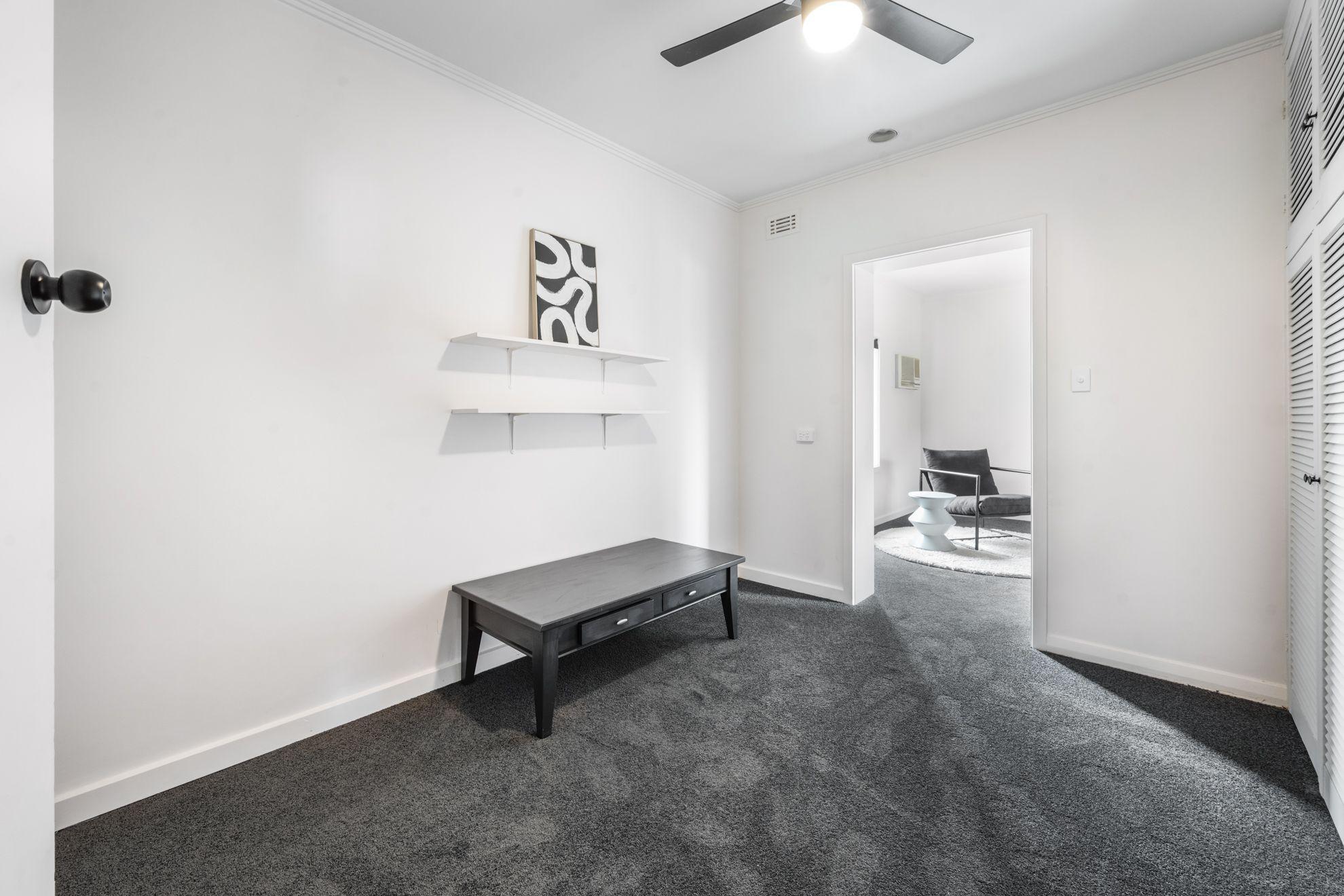 Effortless Living: Furnished & Ready Now!