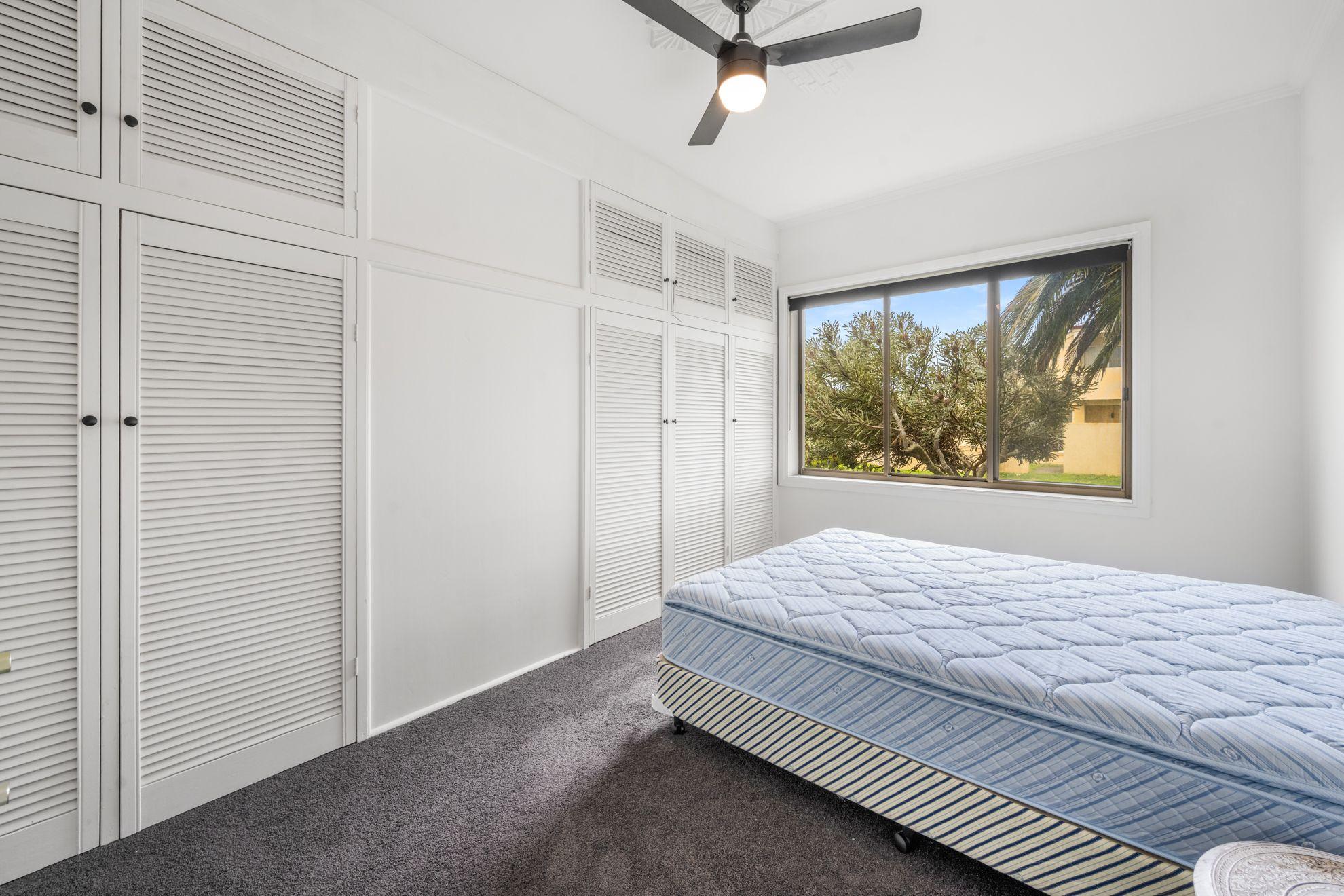 Effortless Living: Furnished & Ready Now!
