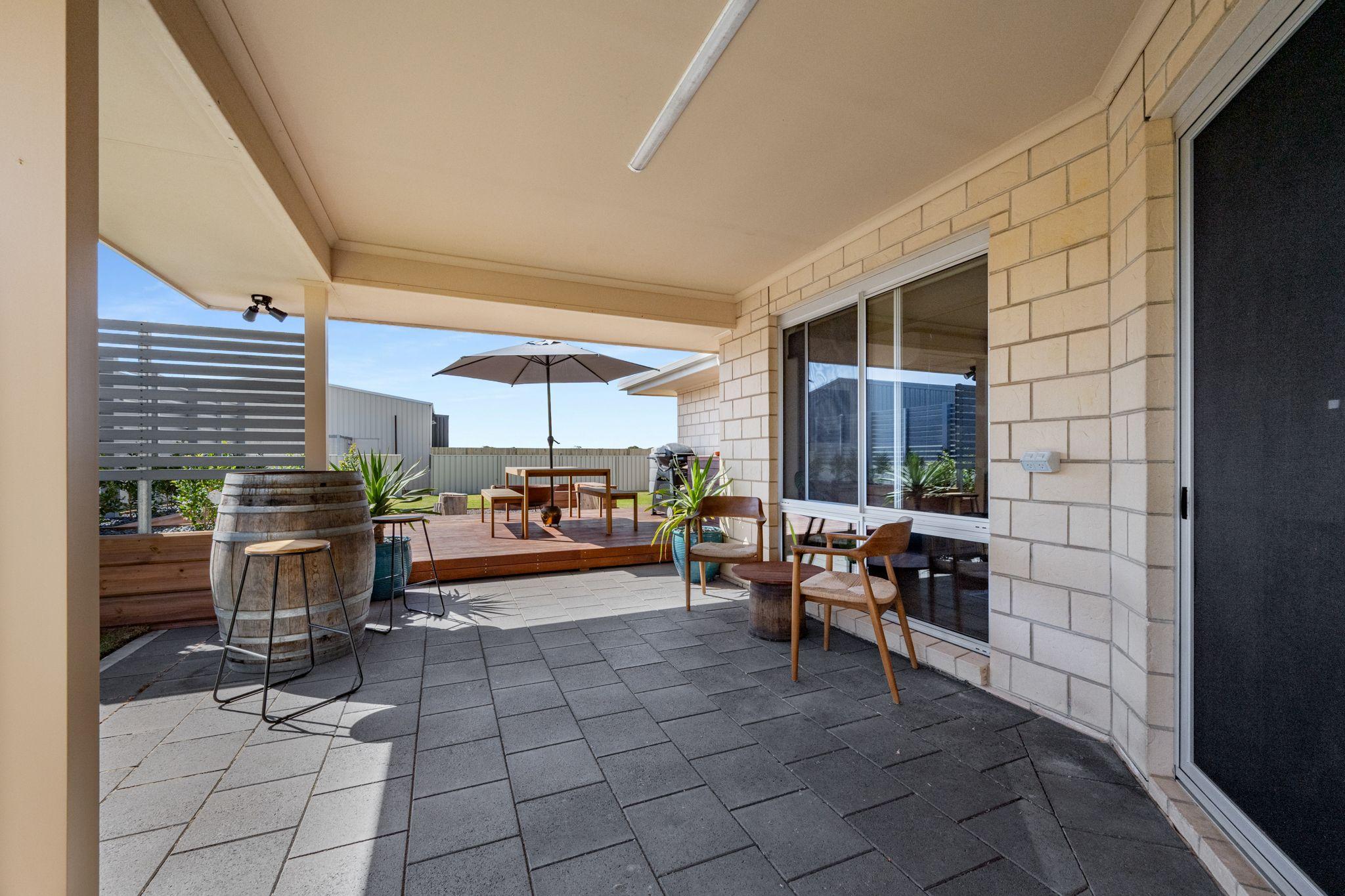 Your Coastal Dream Awaits in Port MacDonnell