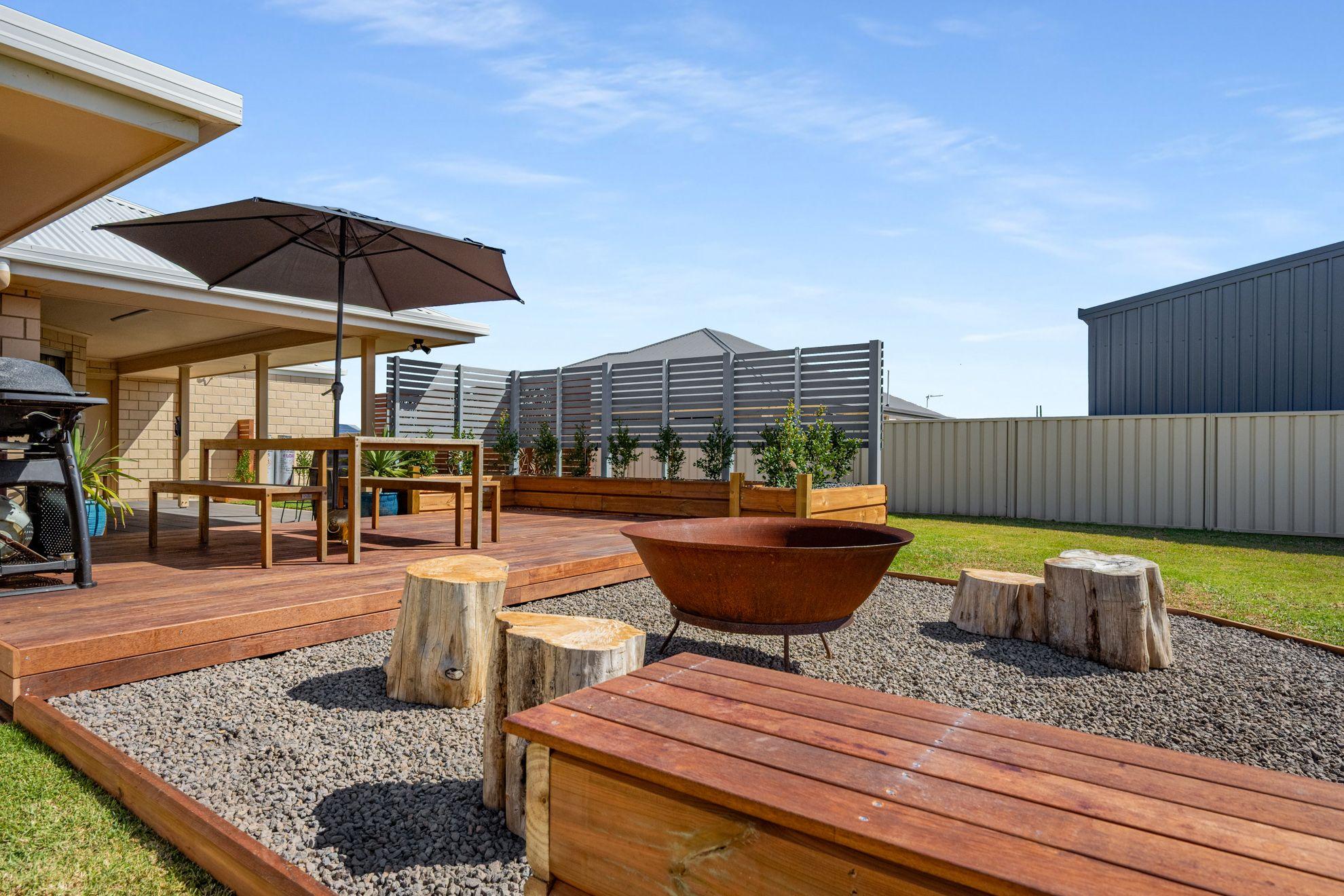Your Coastal Dream Awaits in Port MacDonnell