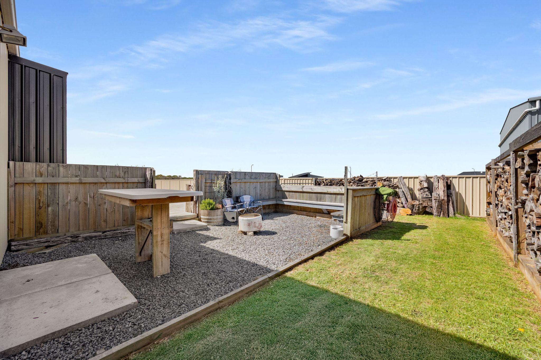 Your Coastal Dream Awaits in Port MacDonnell