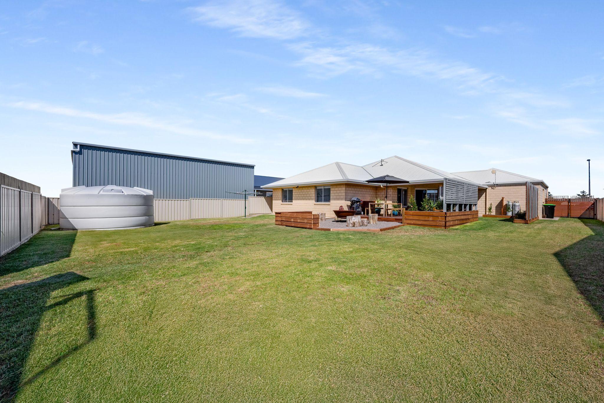 Your Coastal Dream Awaits in Port MacDonnell