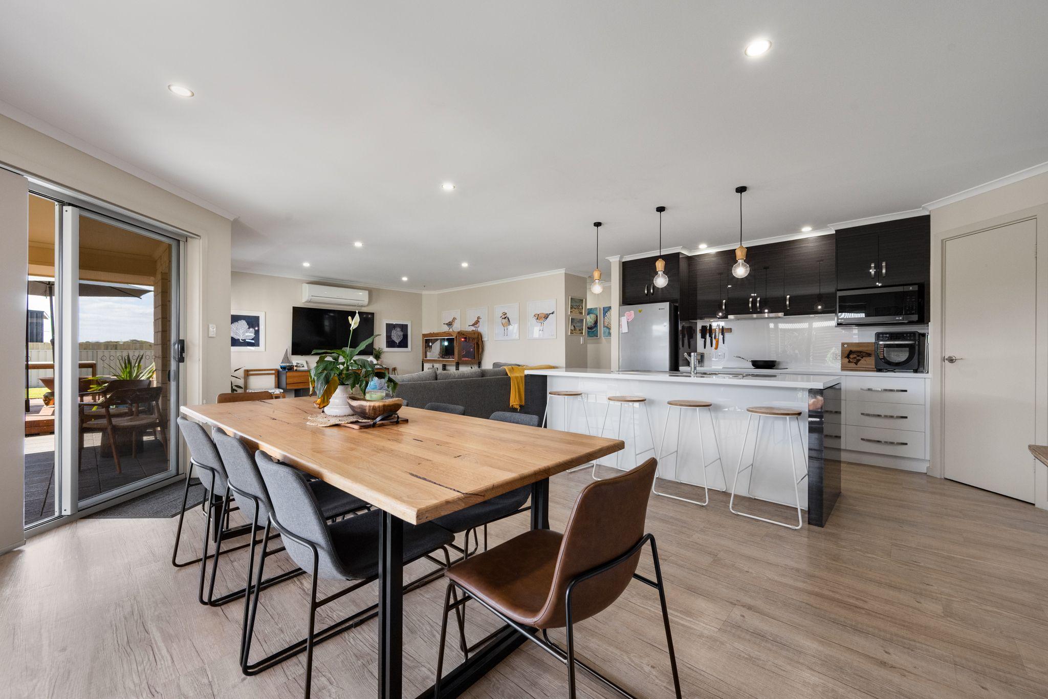 Your Coastal Dream Awaits in Port MacDonnell