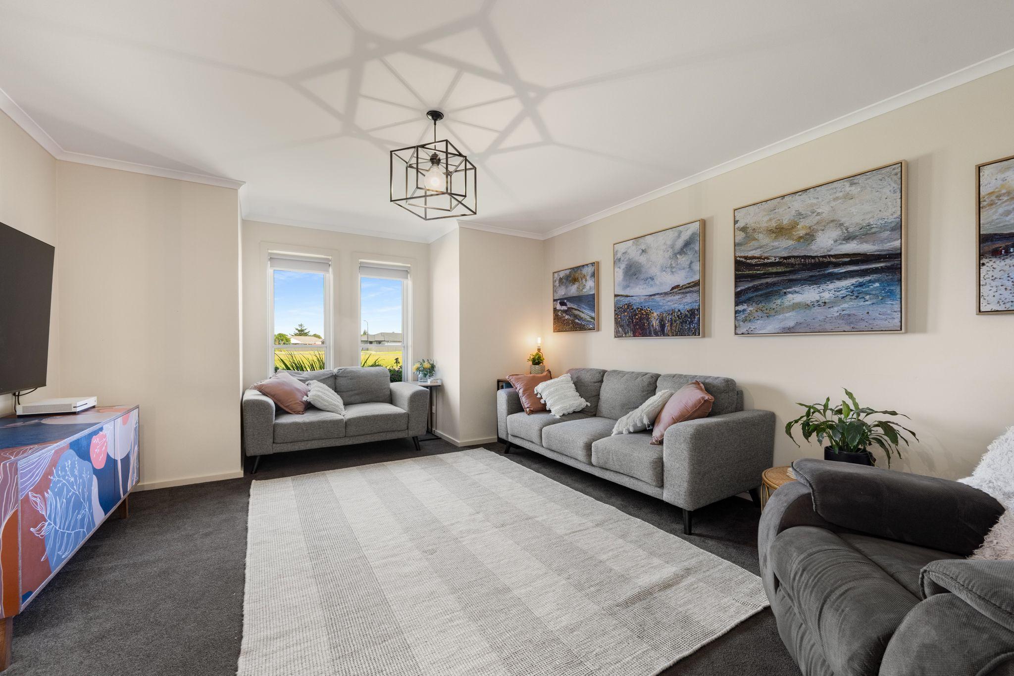 Your Coastal Dream Awaits in Port MacDonnell