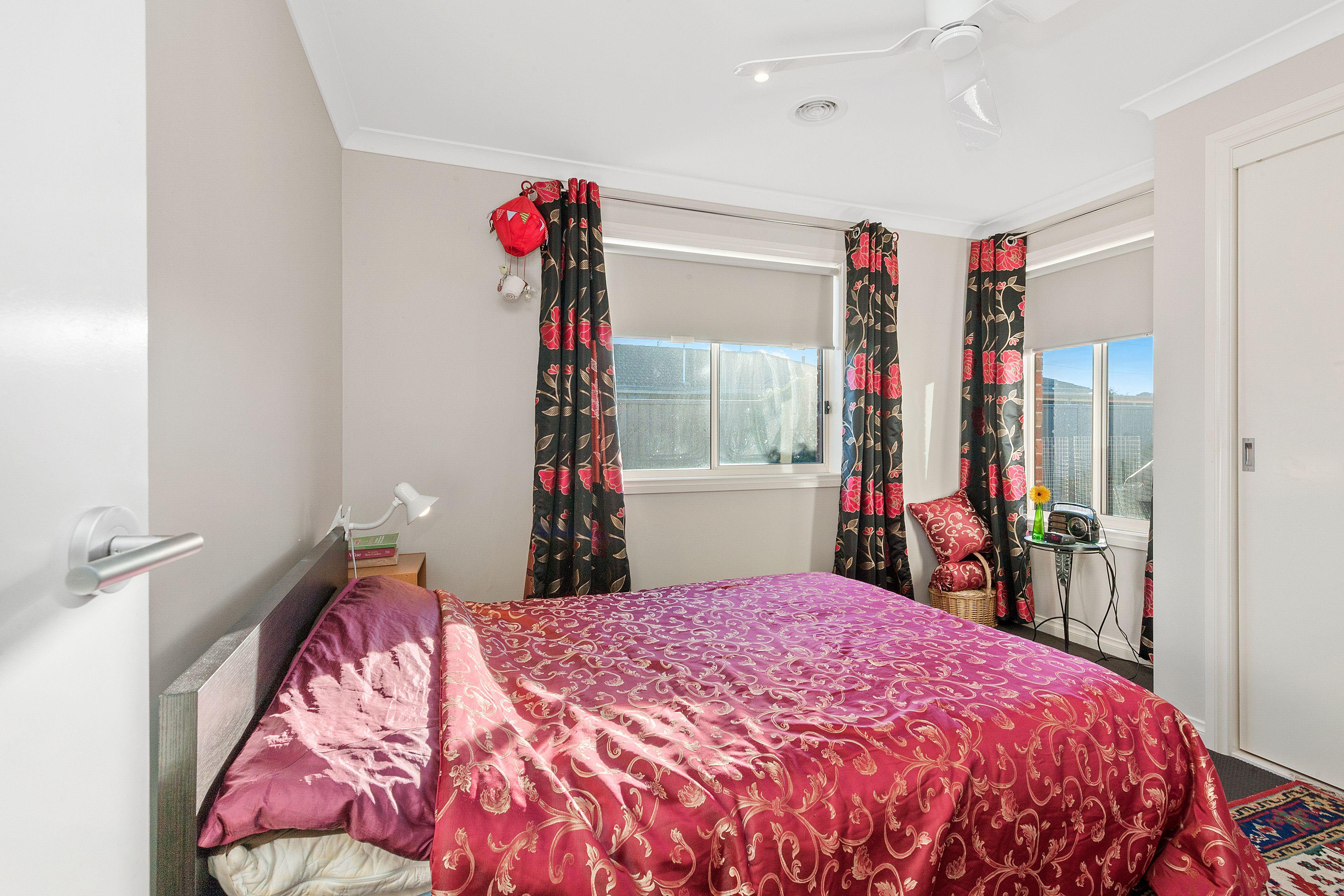 Spacious 3-Bedroom Home with Parkland Outlook