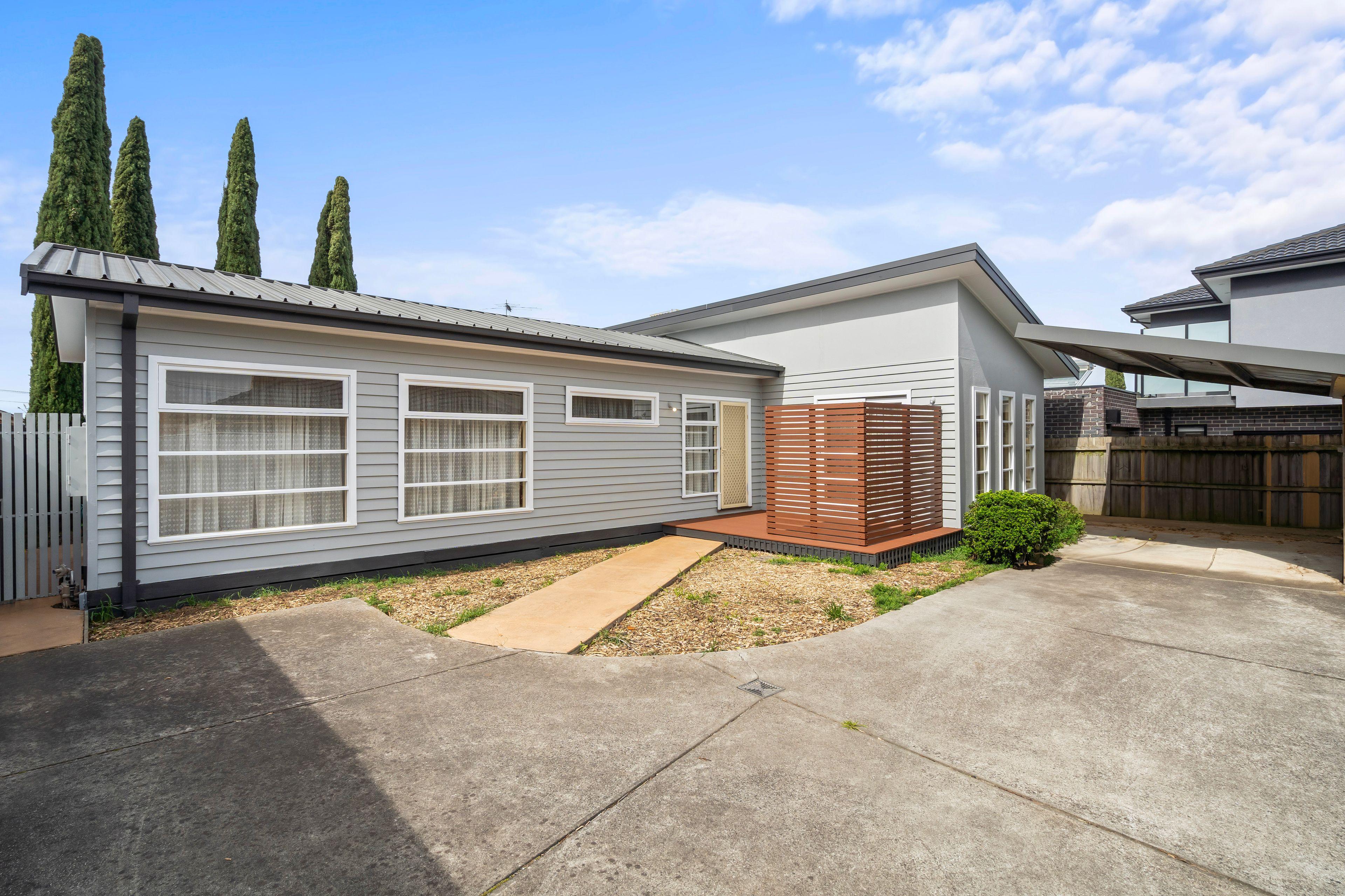 Prop-GPT: Villa: VIC Glenroy, VIC 3046 Home For Rent