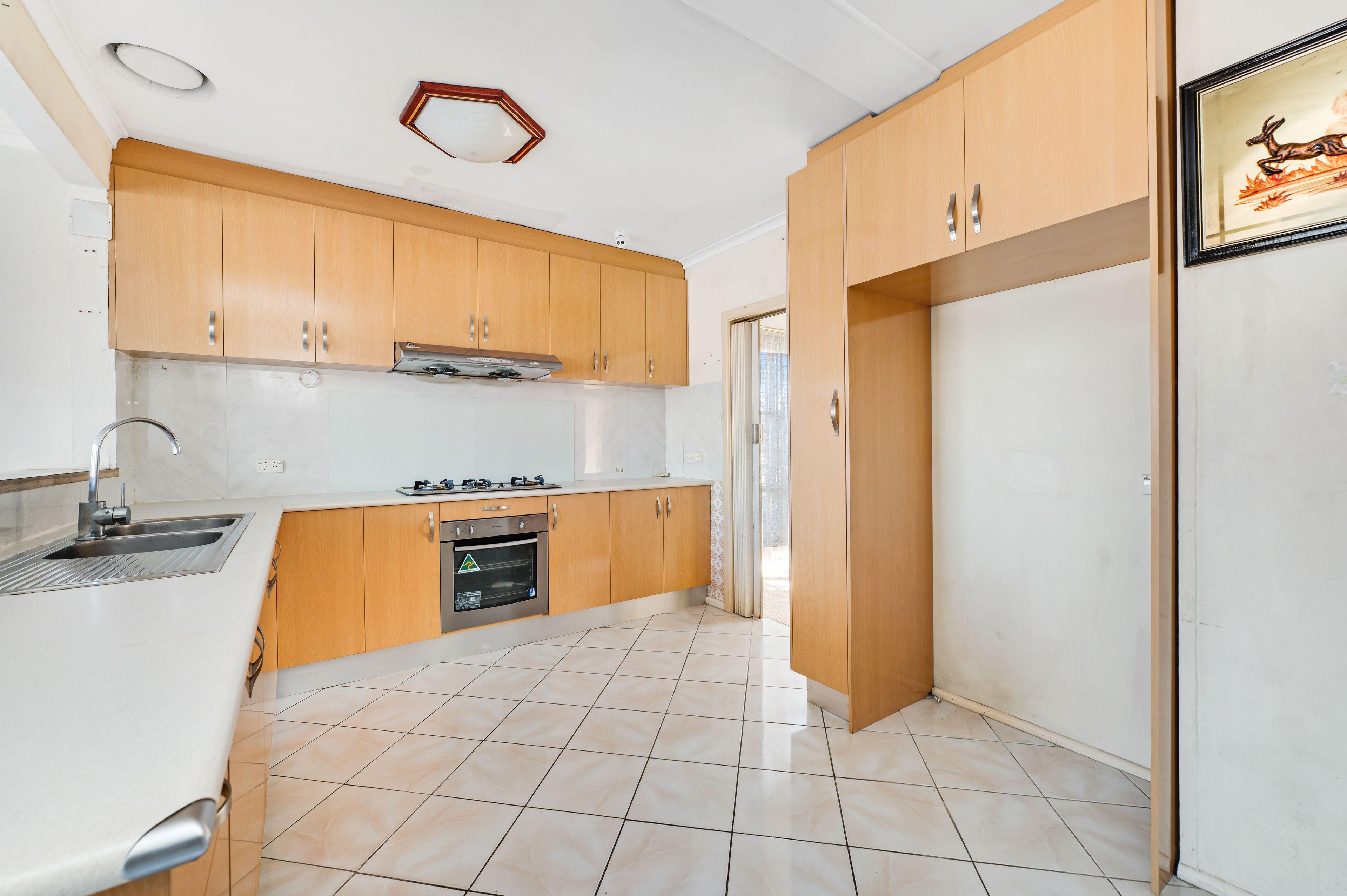 Spacious Family Home in a Prime Corner Position