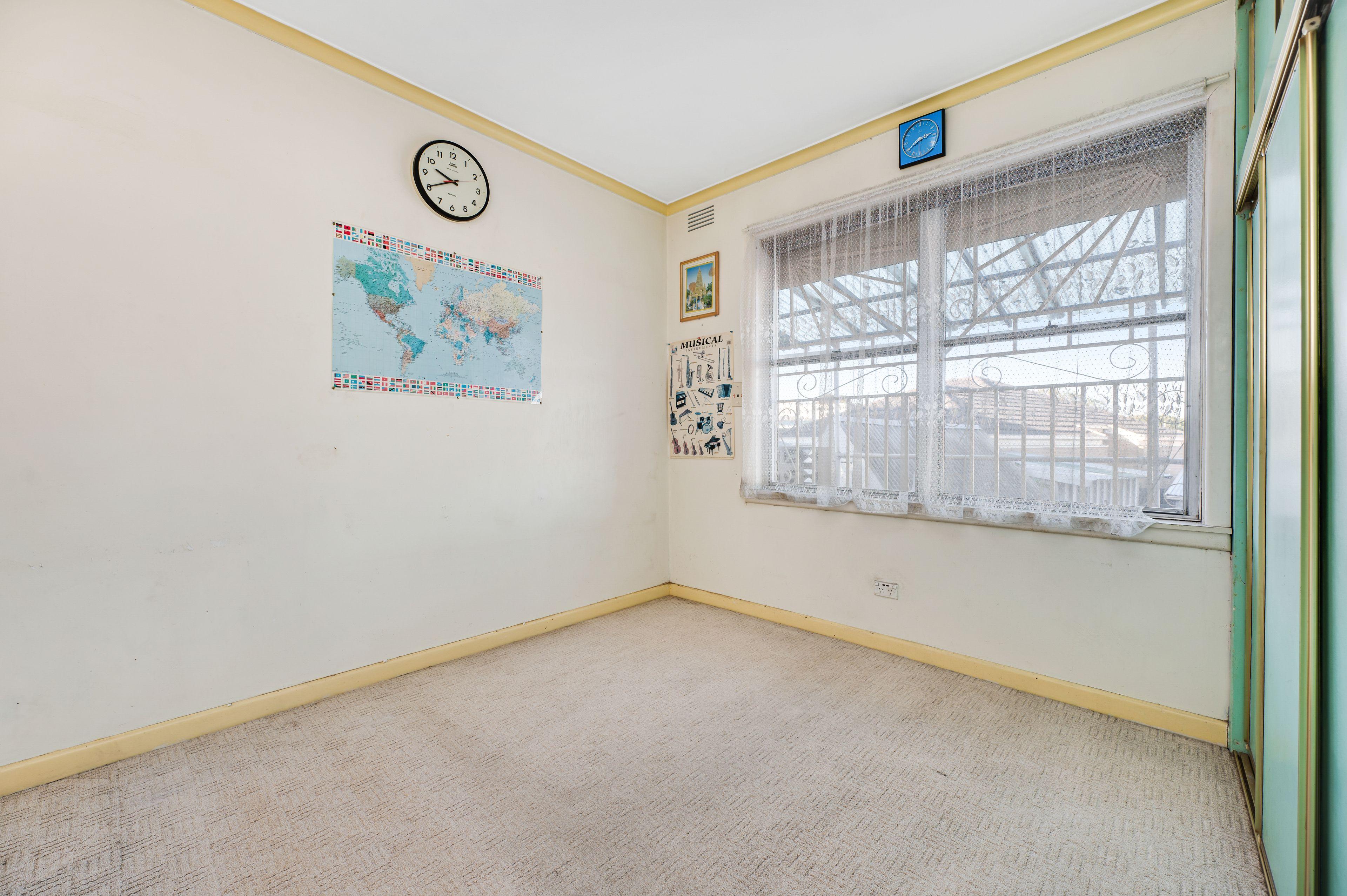 Spacious Family Home in a Prime Corner Position