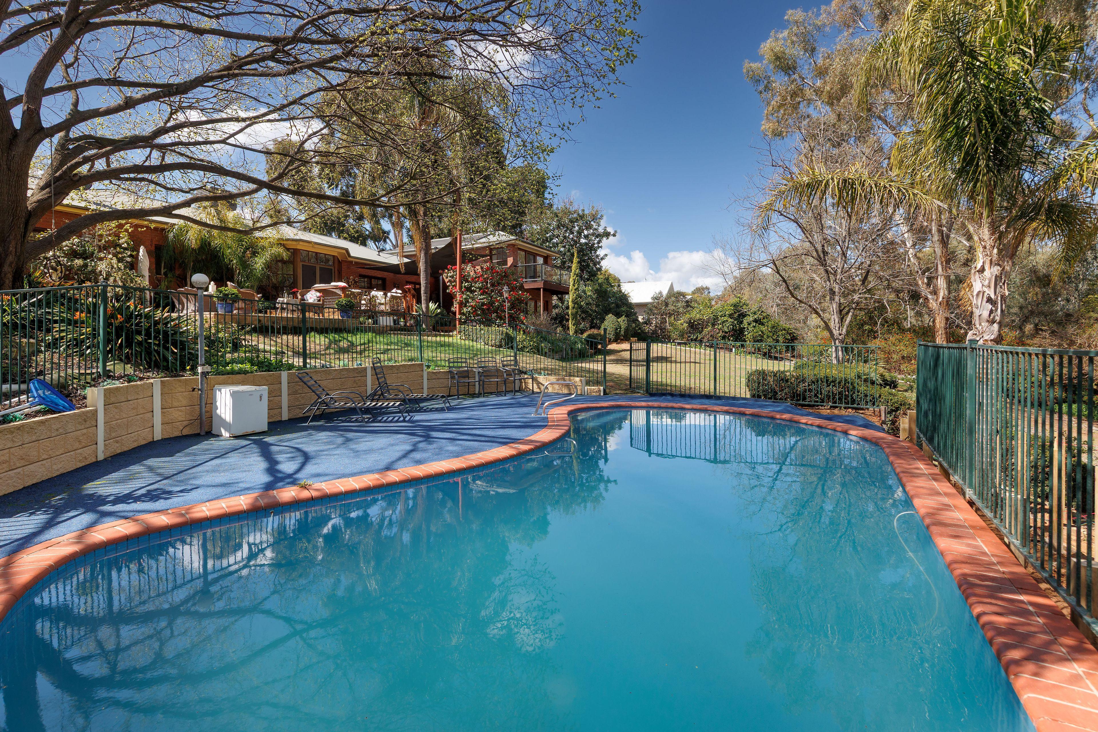 Rare Golf Course Frontage Acreage - Unmatched Resort-Style Living
