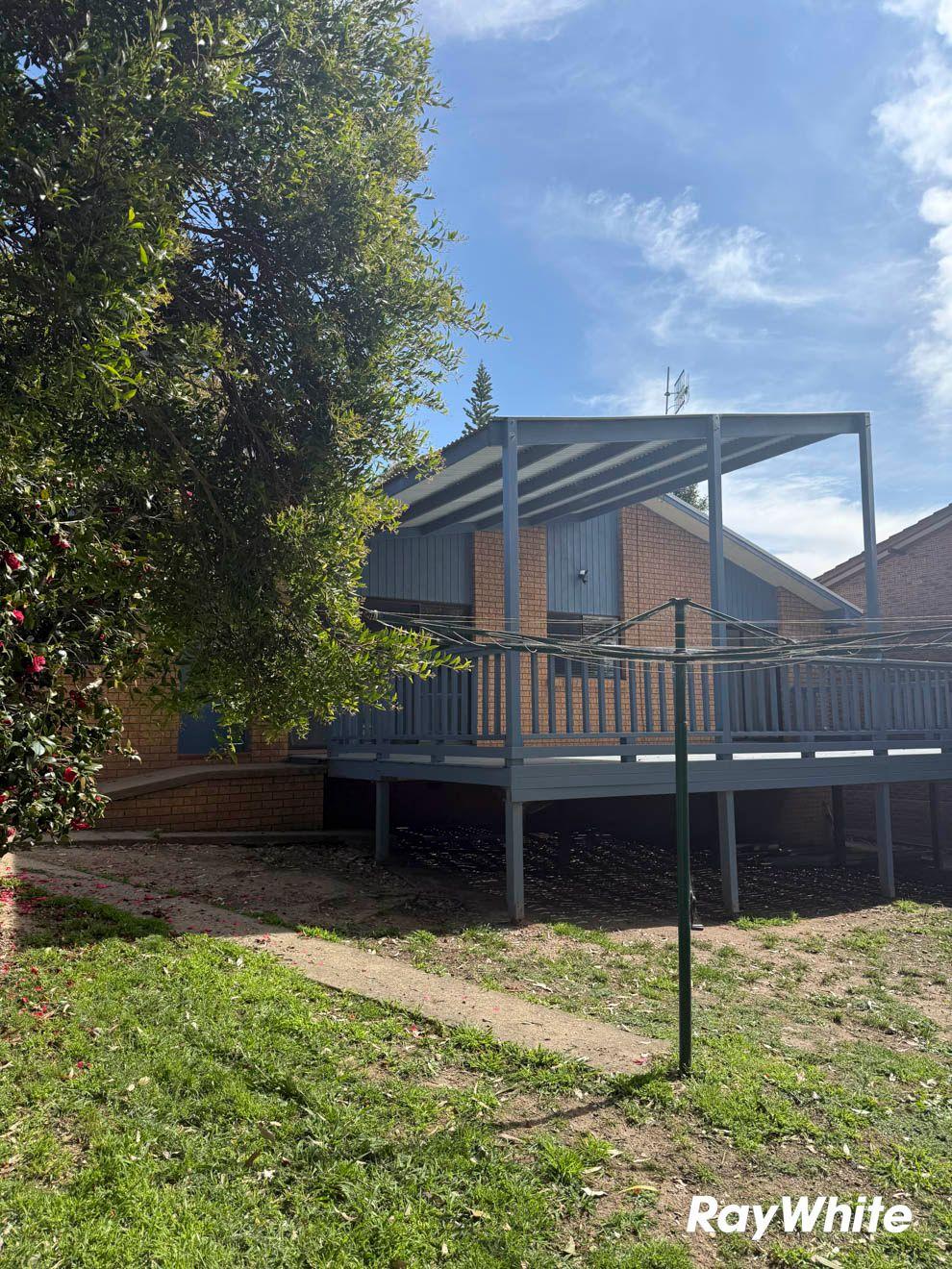 Family home located in Lilli Pilli