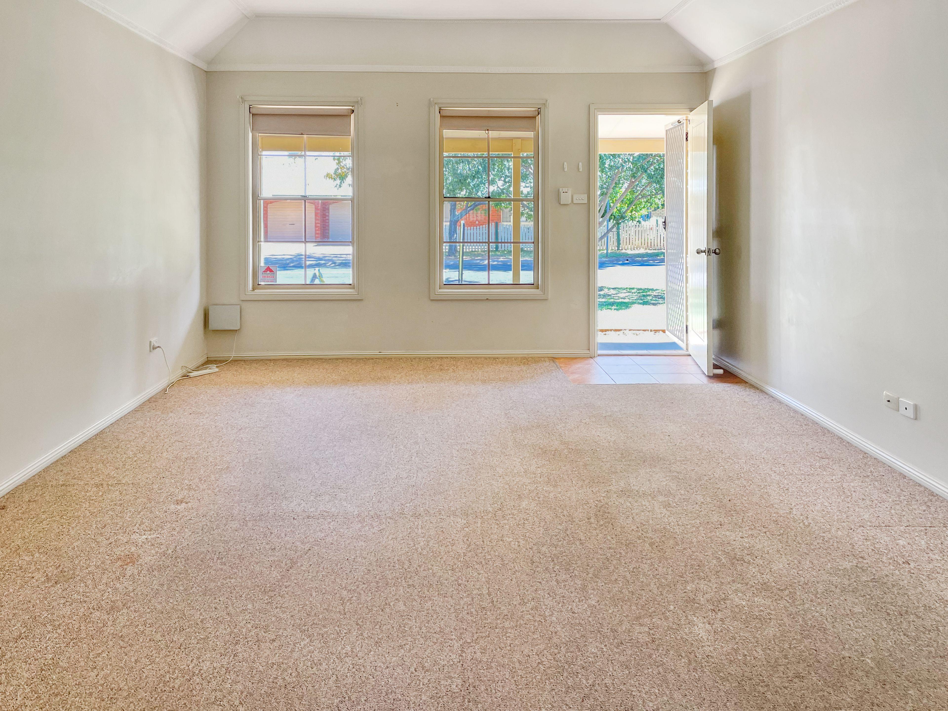 Delightful 2 Bedroom Duplex