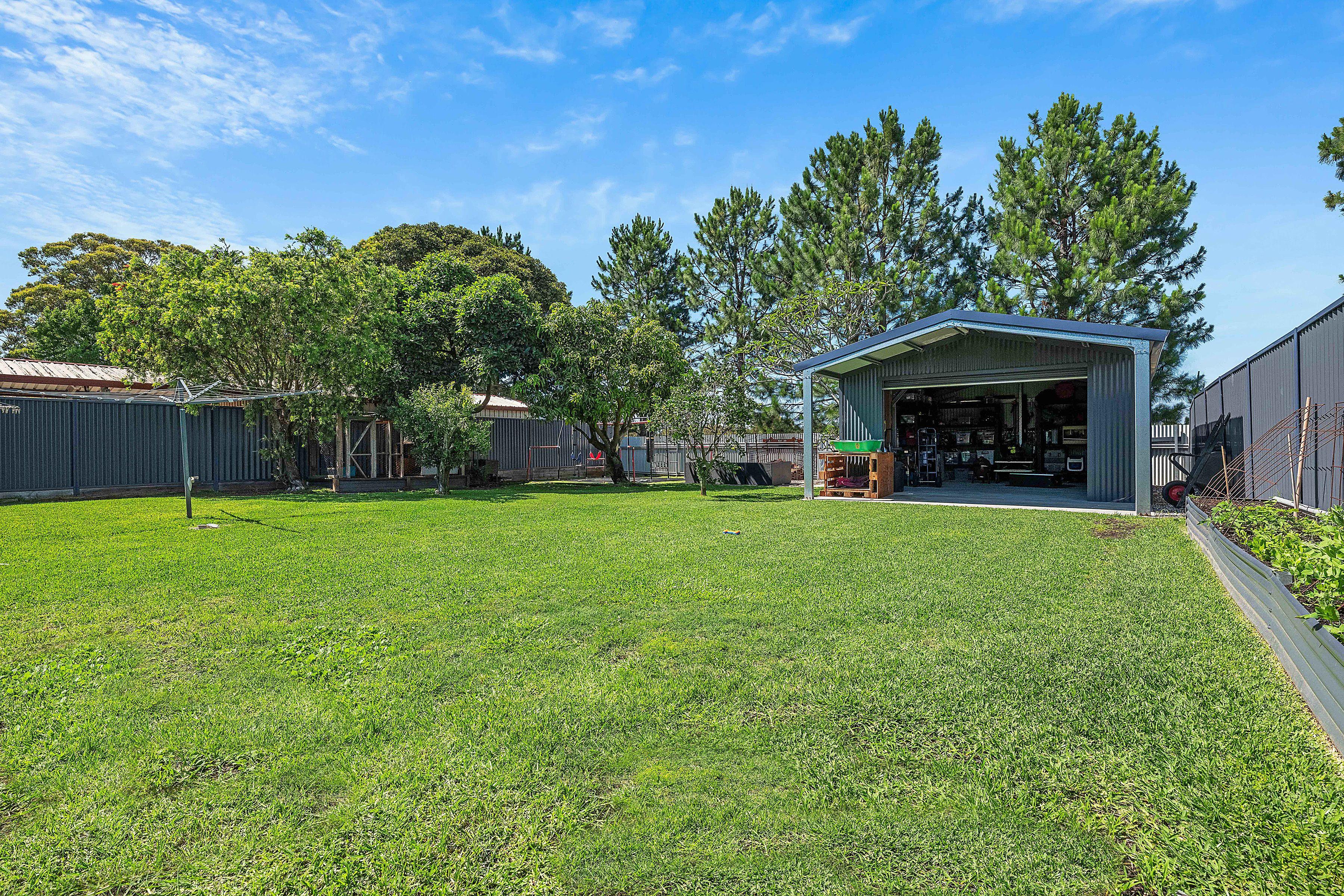 WONDERFUL 4 BEDROOM HOME !