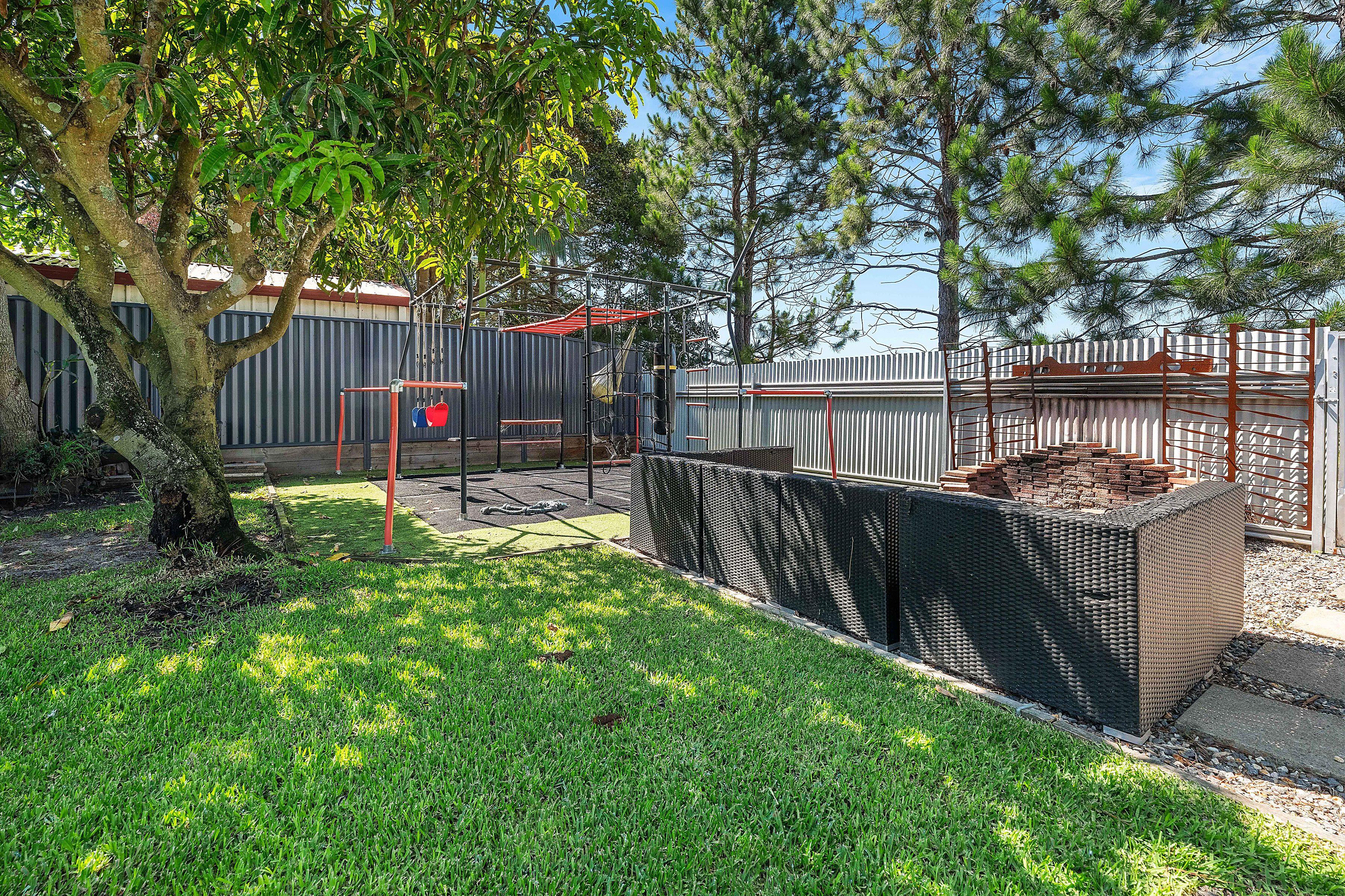 WONDERFUL 4 BEDROOM HOME !