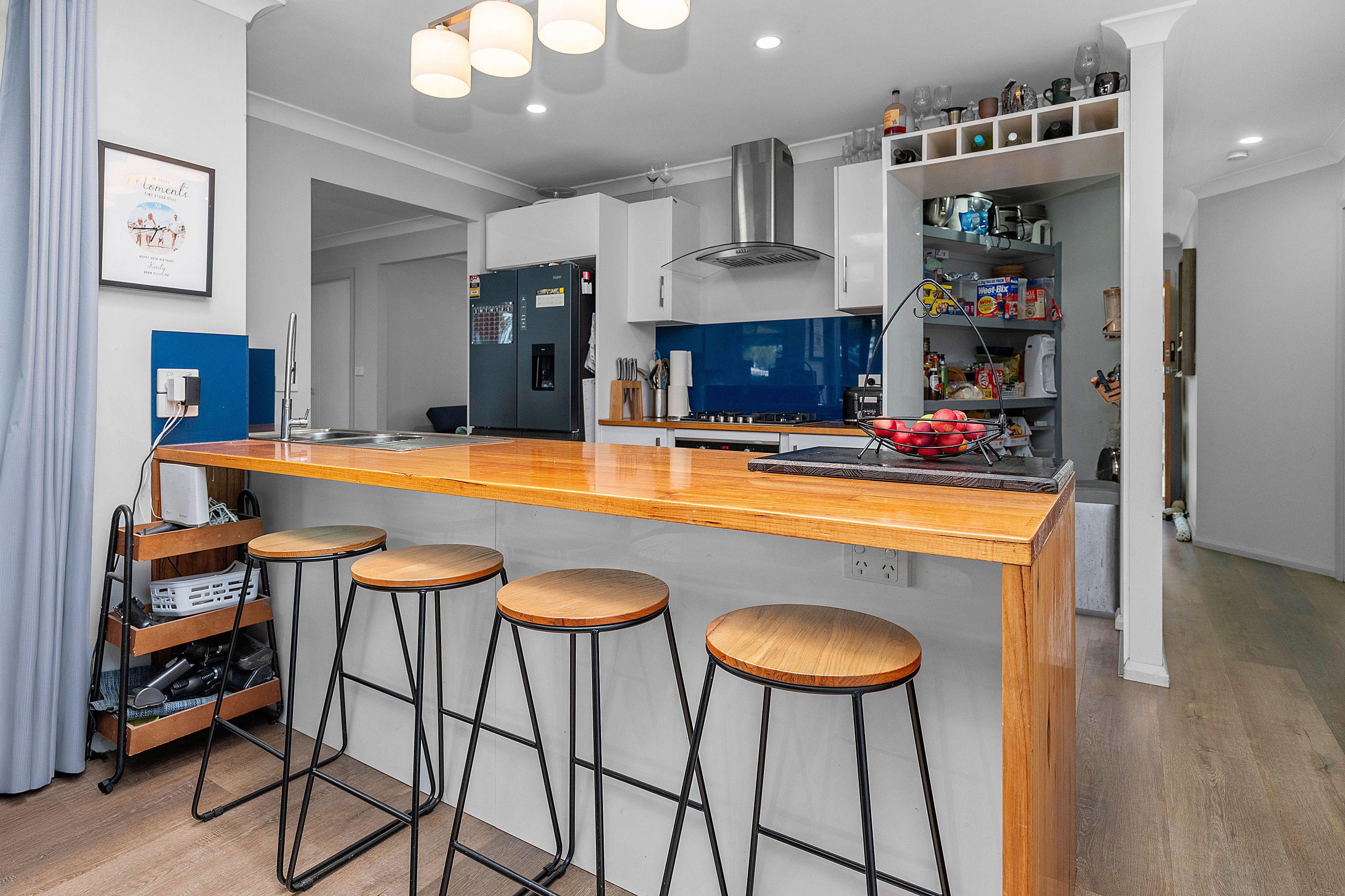 WONDERFUL 4 BEDROOM HOME !