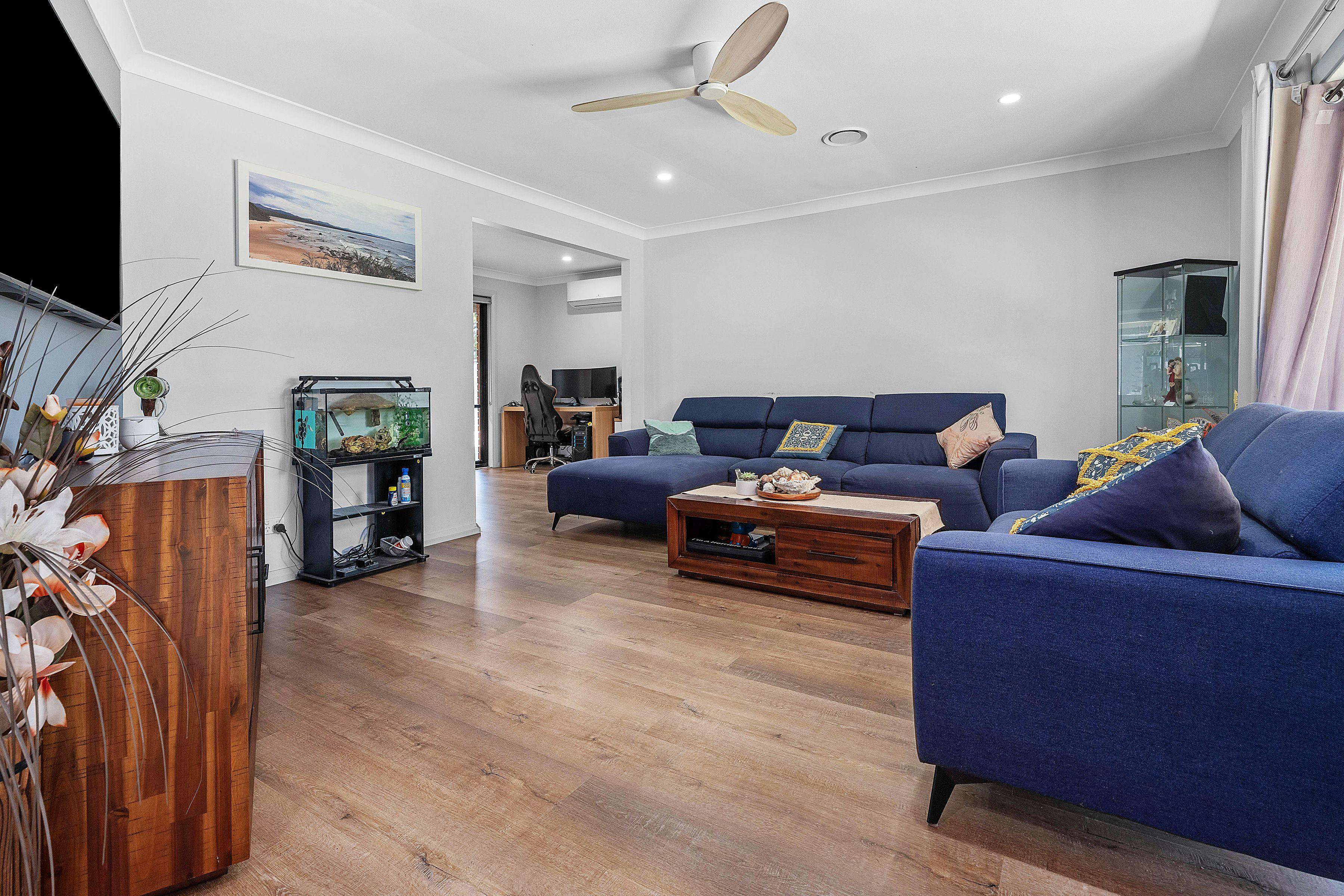 WONDERFUL 4 BEDROOM HOME !