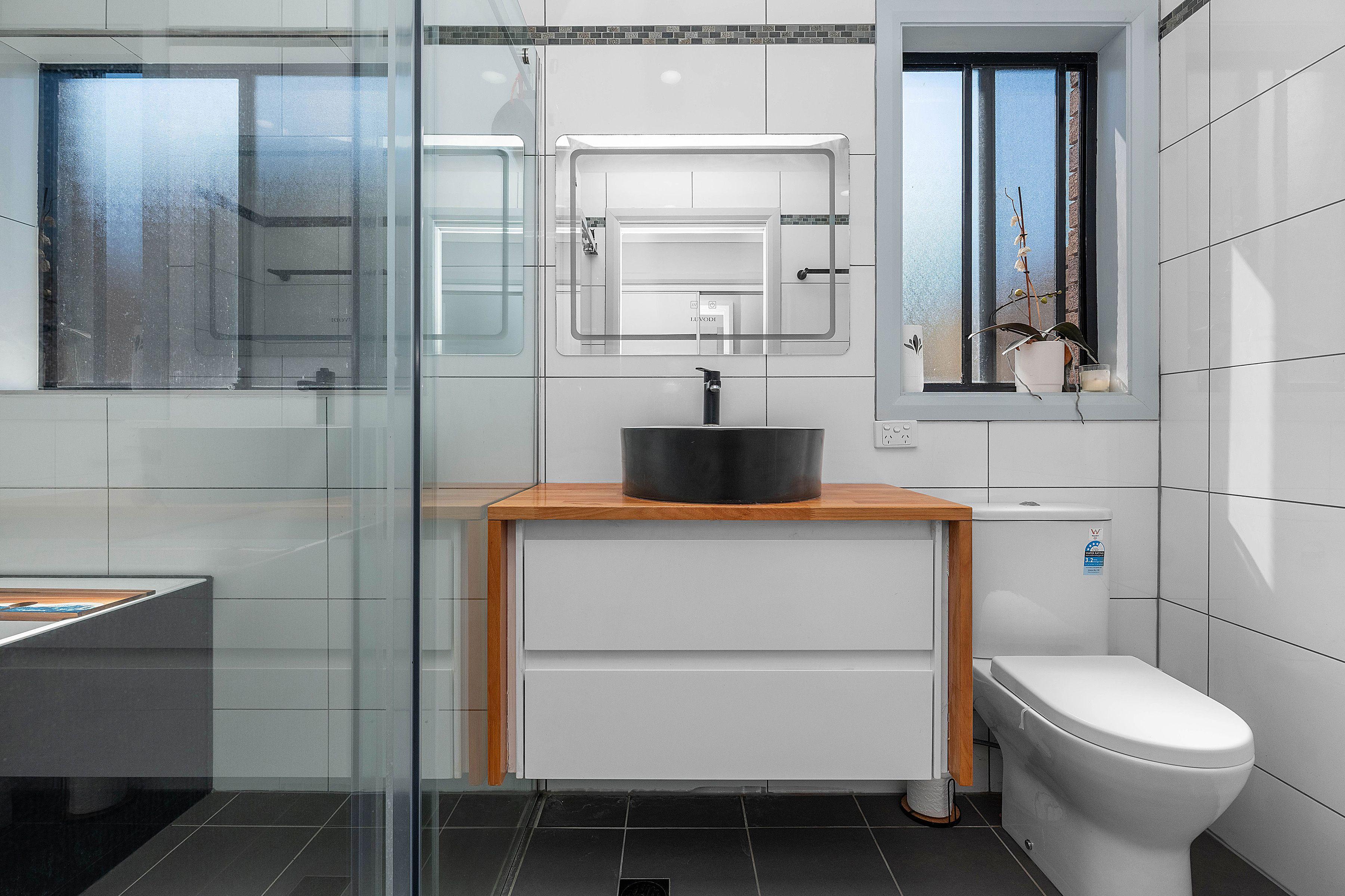 WONDERFUL 4 BEDROOM HOME !