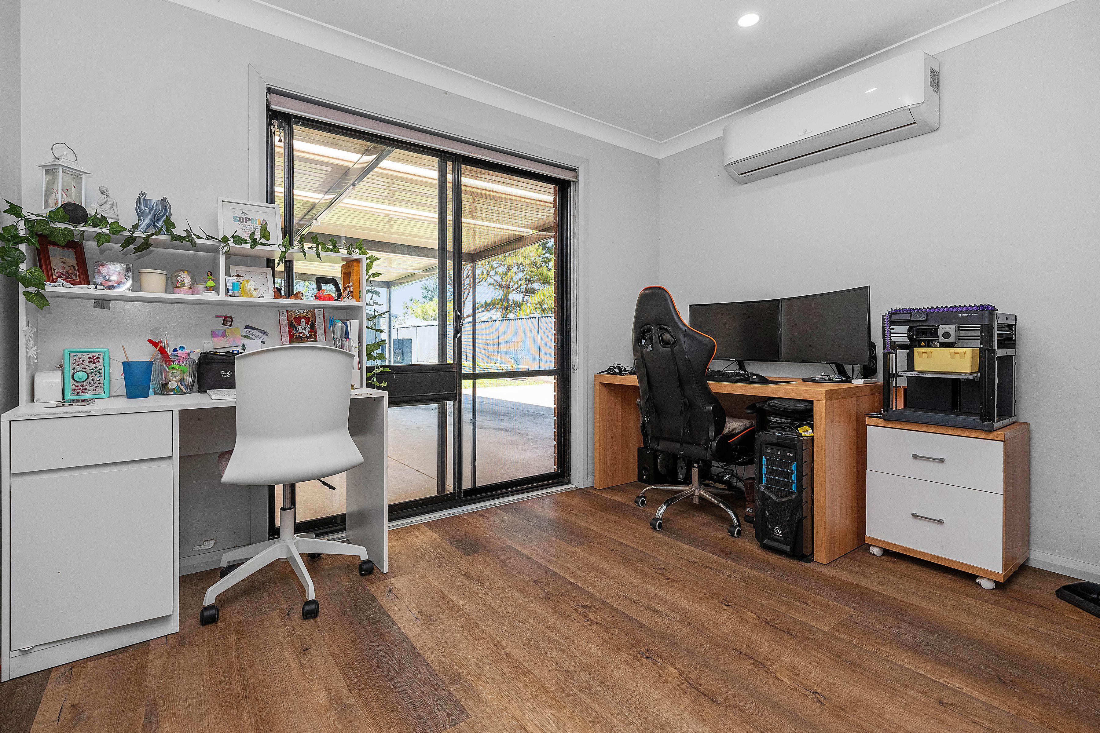 WONDERFUL 4 BEDROOM HOME !