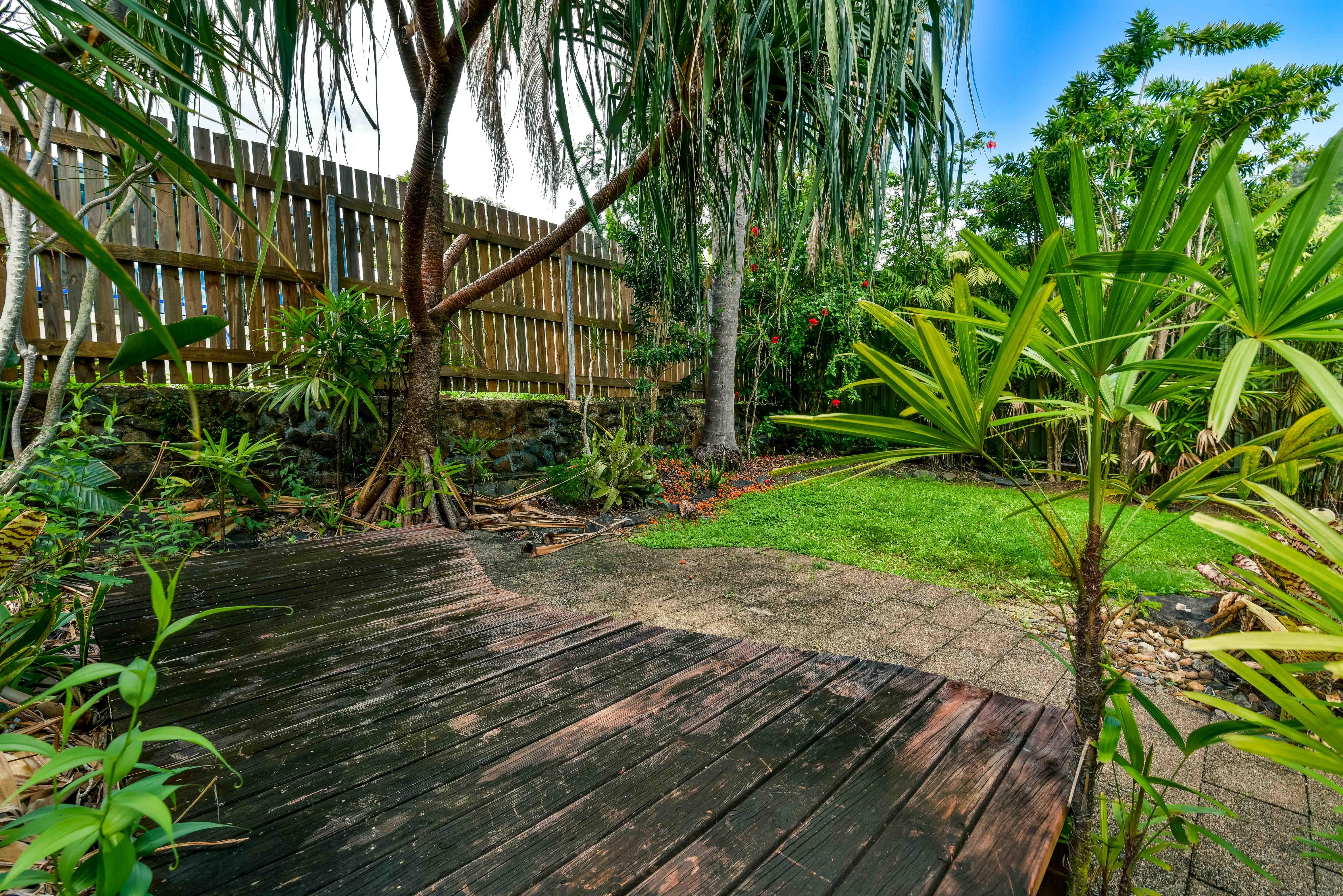 EXCEPTIONAL FAMILY-FRIENDLY WINNER! PLUS PERFECT LOCATION!