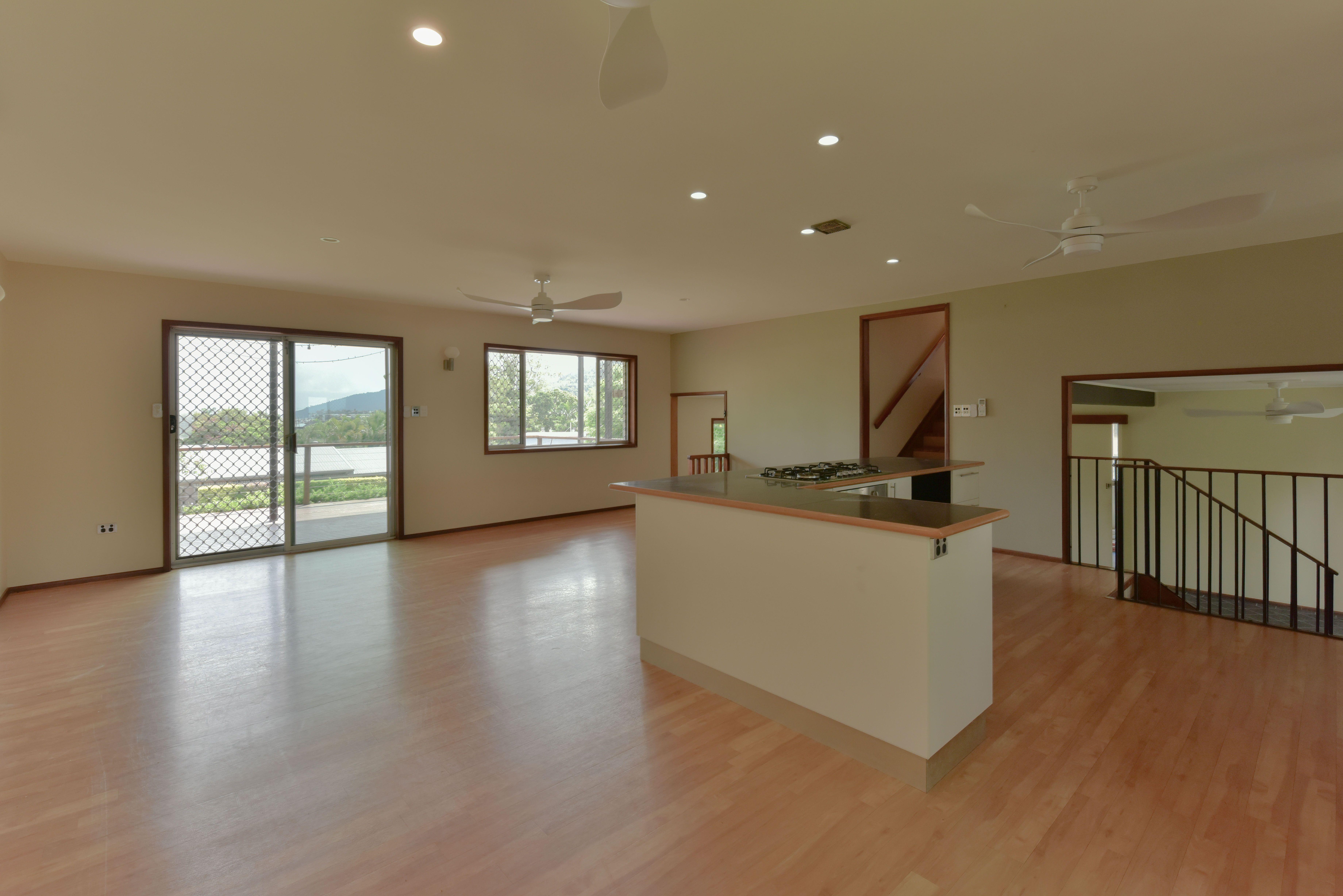 EXCEPTIONAL FAMILY-FRIENDLY WINNER! PLUS PERFECT LOCATION!