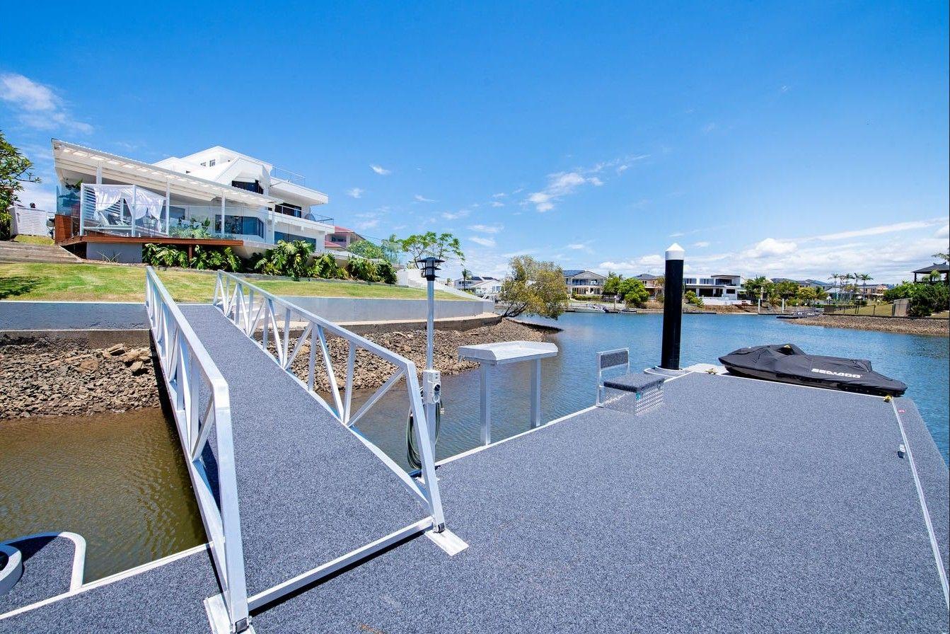 An Unforgettable Statement of Sophisticated Style!