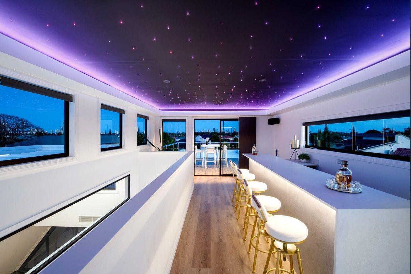 An Unforgettable Statement of Sophisticated Style!