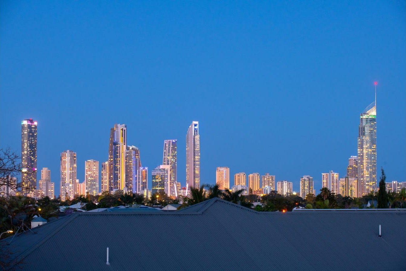 An Unforgettable Statement of Sophisticated Style!