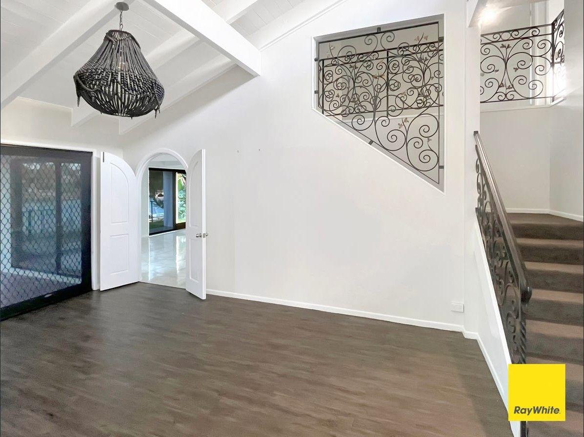 Stunning Family Home in Bundall