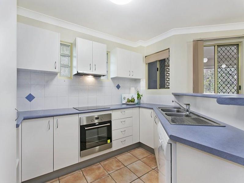 Modern Two-Bedroom Townhouse with Double Lock-Up Garage in Prime Toowong Location