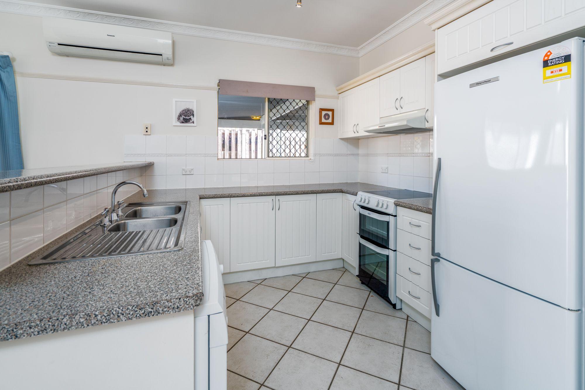 2 Bed + 1 Office, Fully Furnished - $600 Week