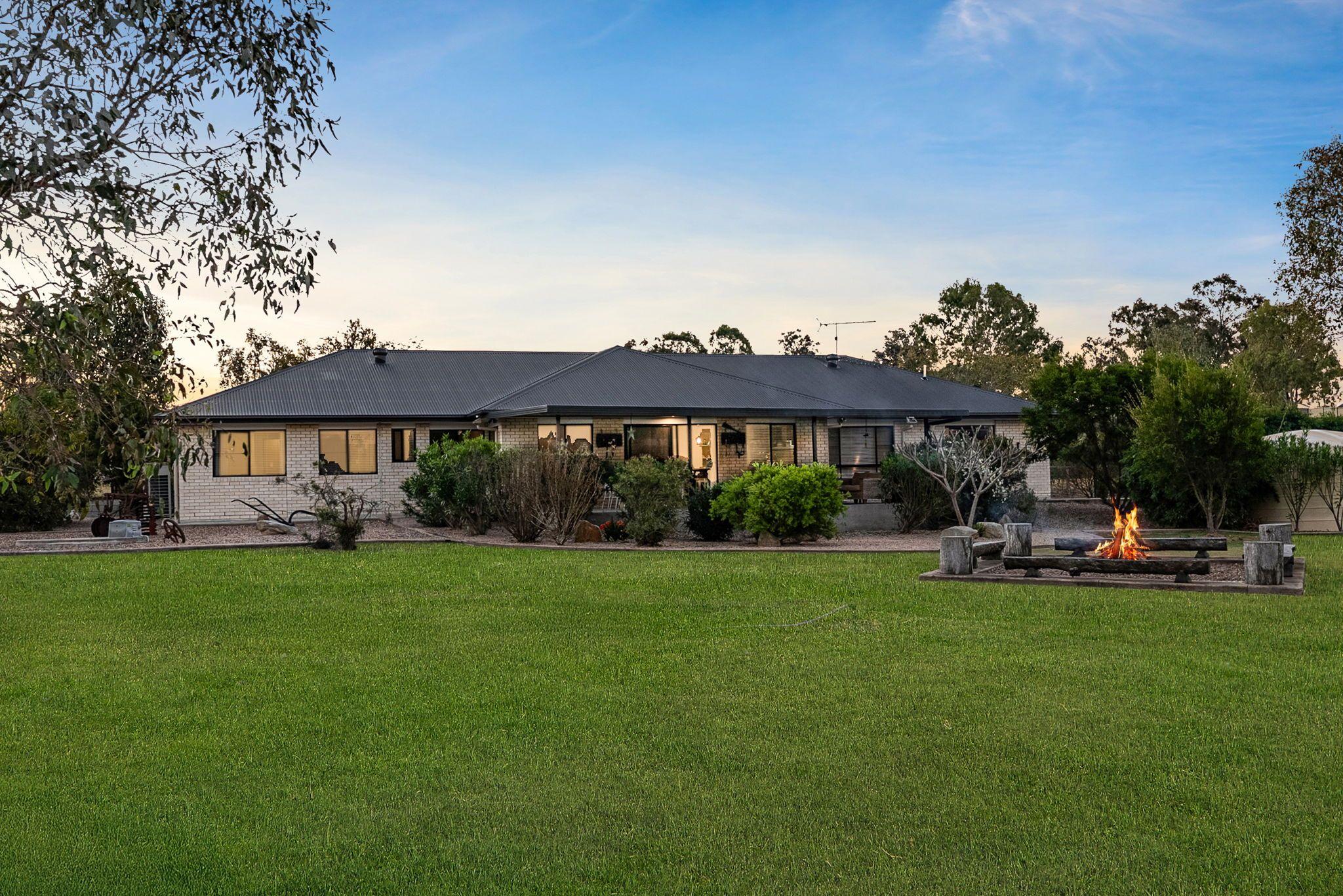 Equestrian Lifestyle Retreat on 13 Acres - The Ultimate Country Escape in Hatton Vale