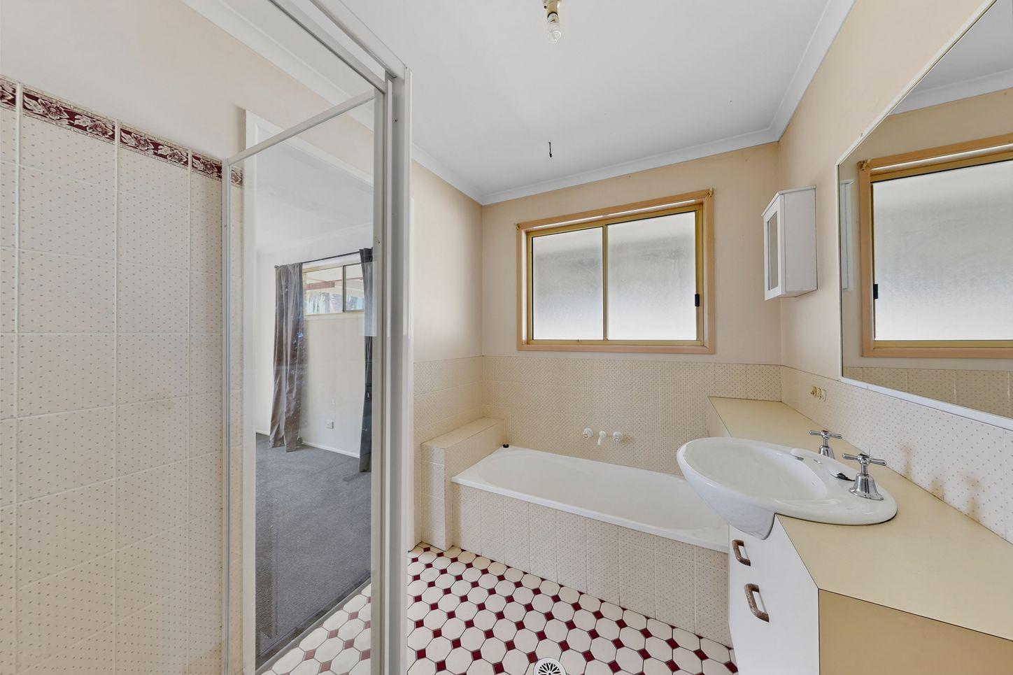 5 Nowak Court, DECEPTION BAY, QLD 4508 - House for Rent - harcourts.net