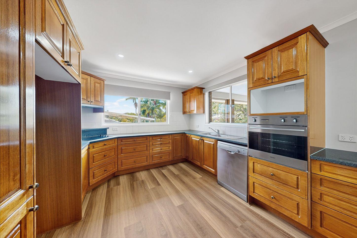 Prop-GPT: House: QLD Ferny Grove, QLD 4055 Queensland 4055