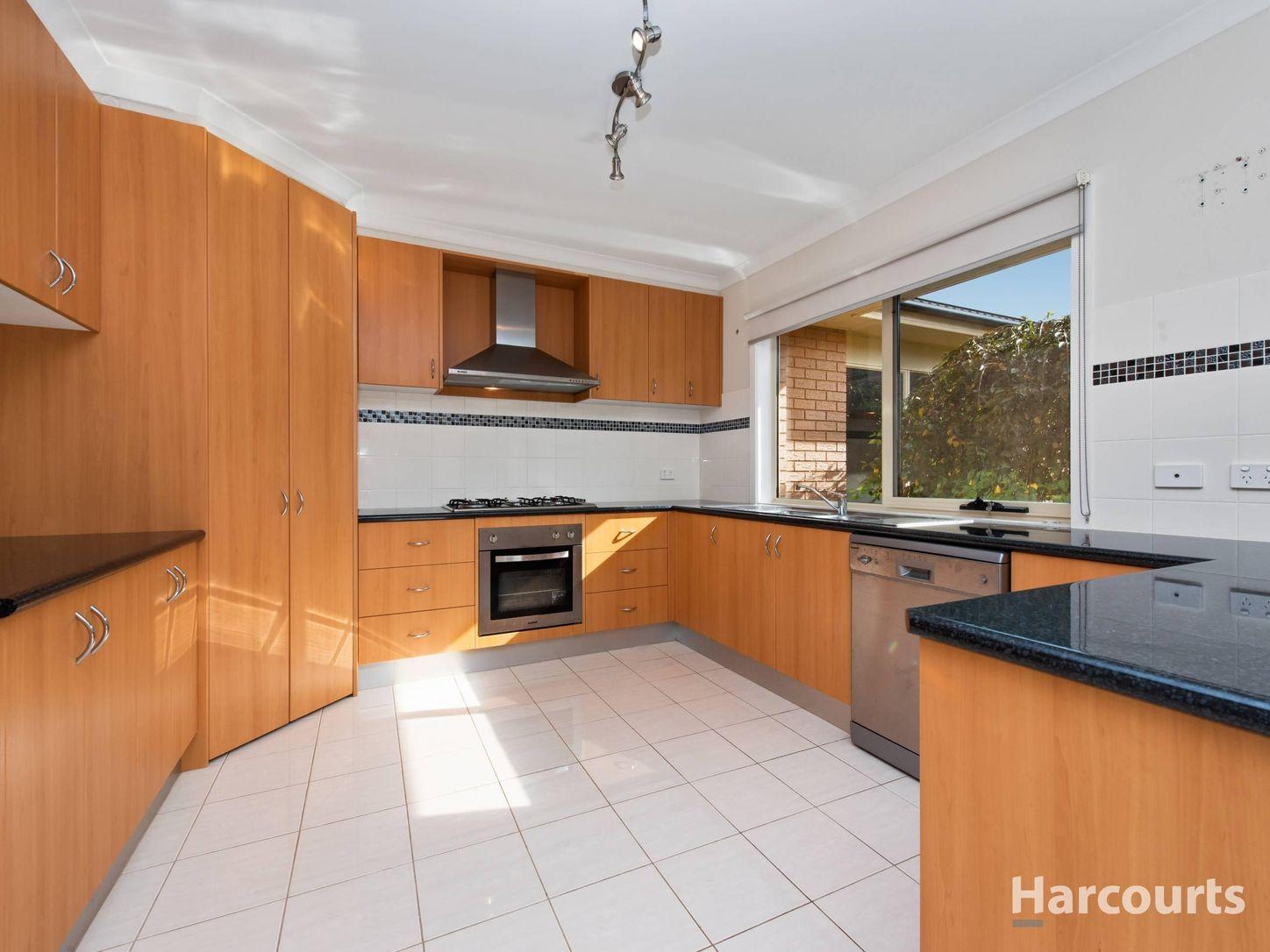 19 Bladen Street, WARRAGUL, VIC 3820 - House for Rent - harcourts.net