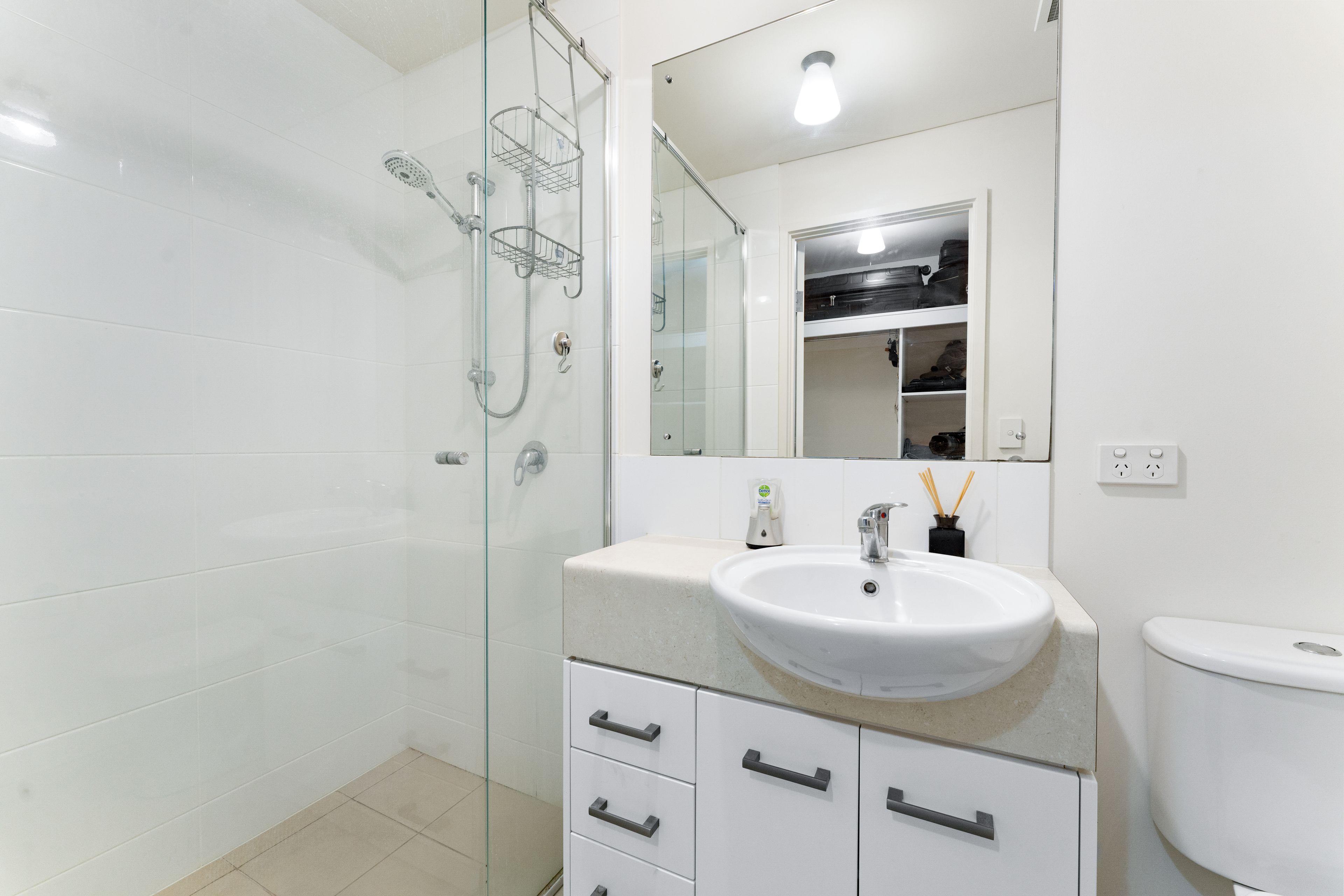 Three Bedroom Apartment in Prestigious Location