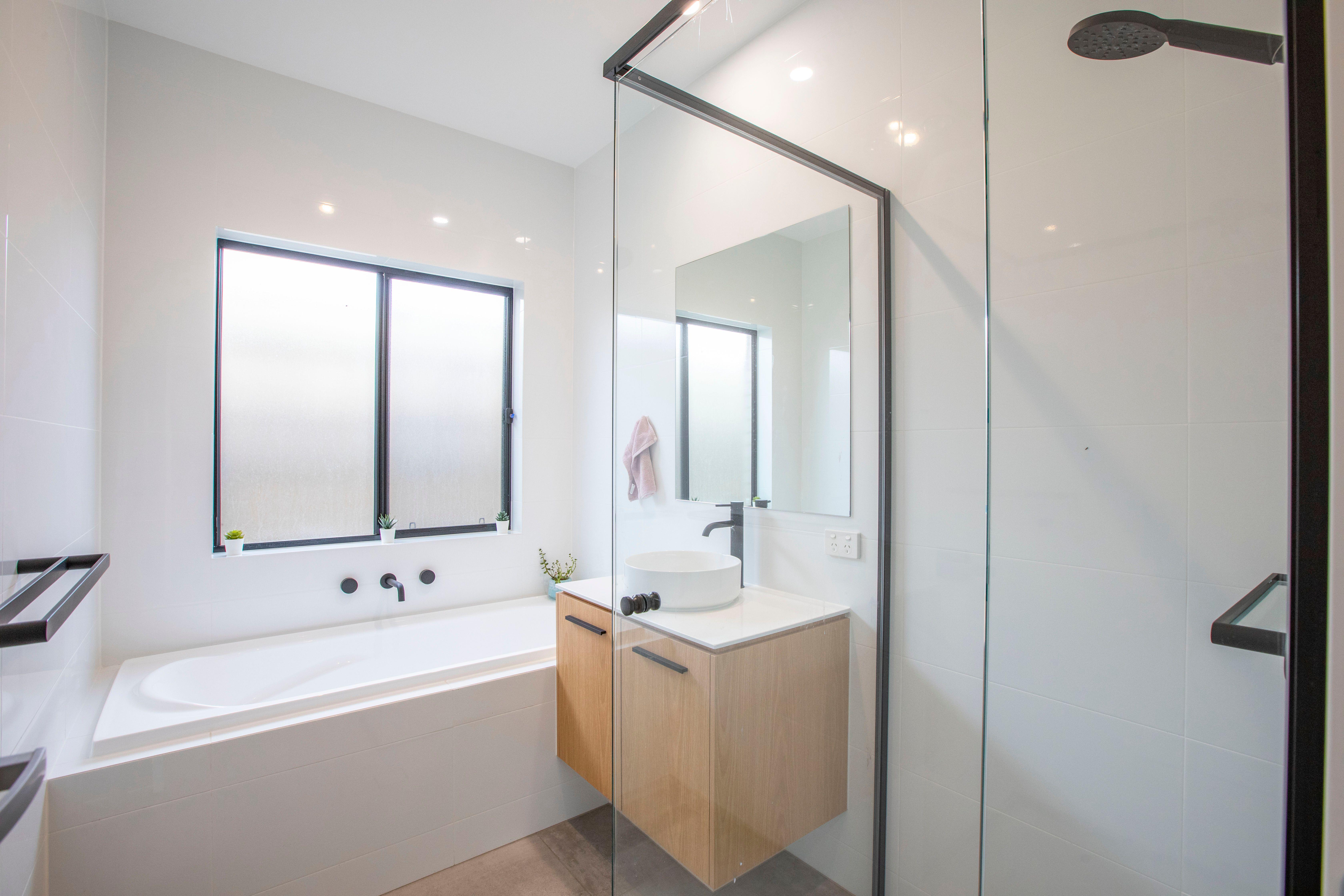 Family Home in Popular Henley High Zone!