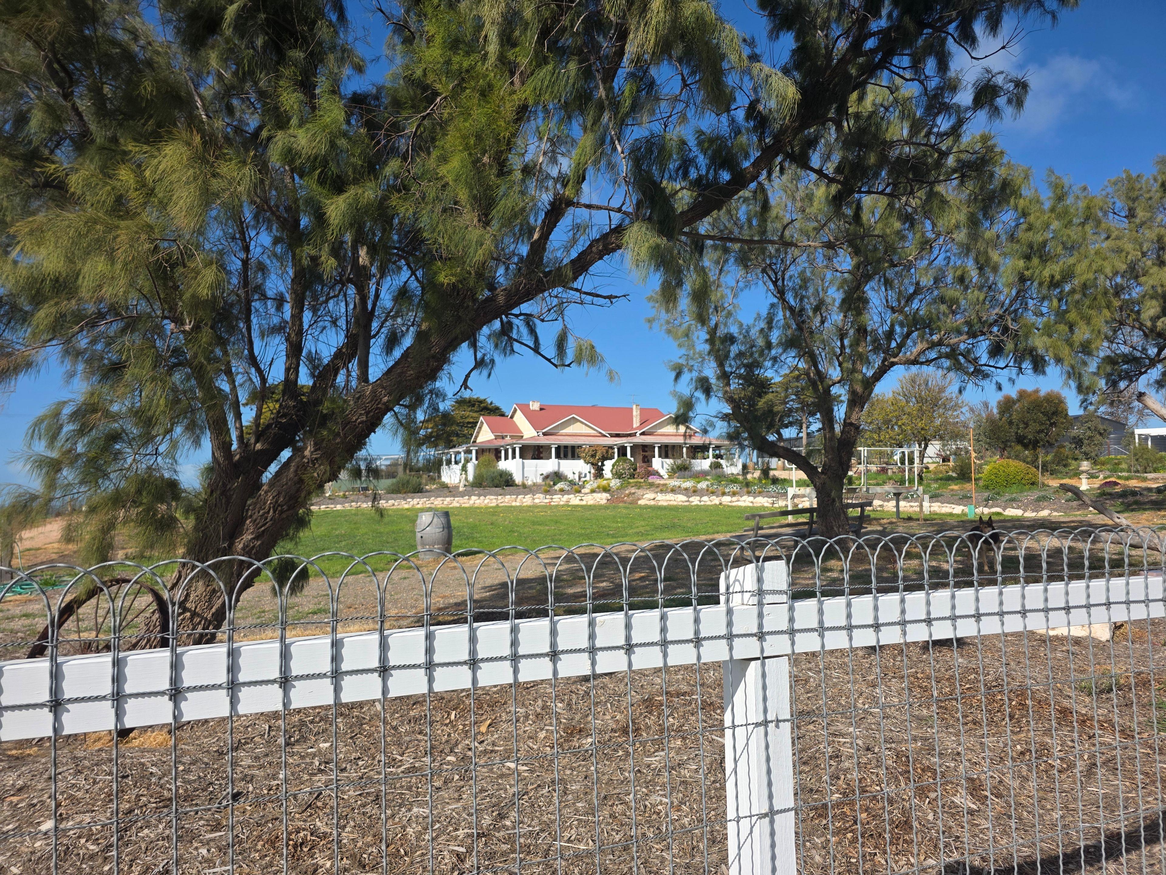 Fully self contained single room granny flat