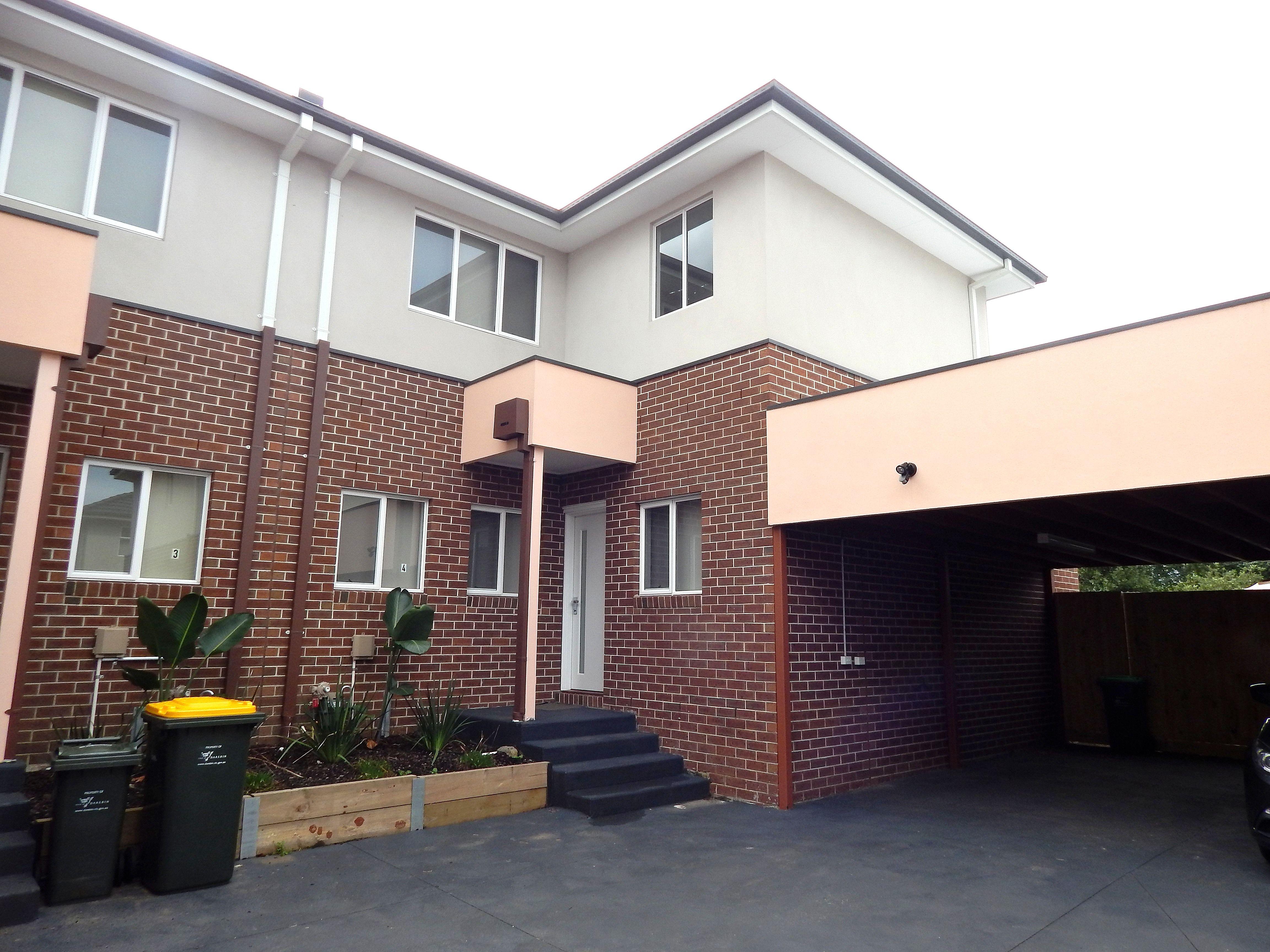 Prop-GPT: Townhouse: VIC Reservoir, VIC 3073 Home For Rent