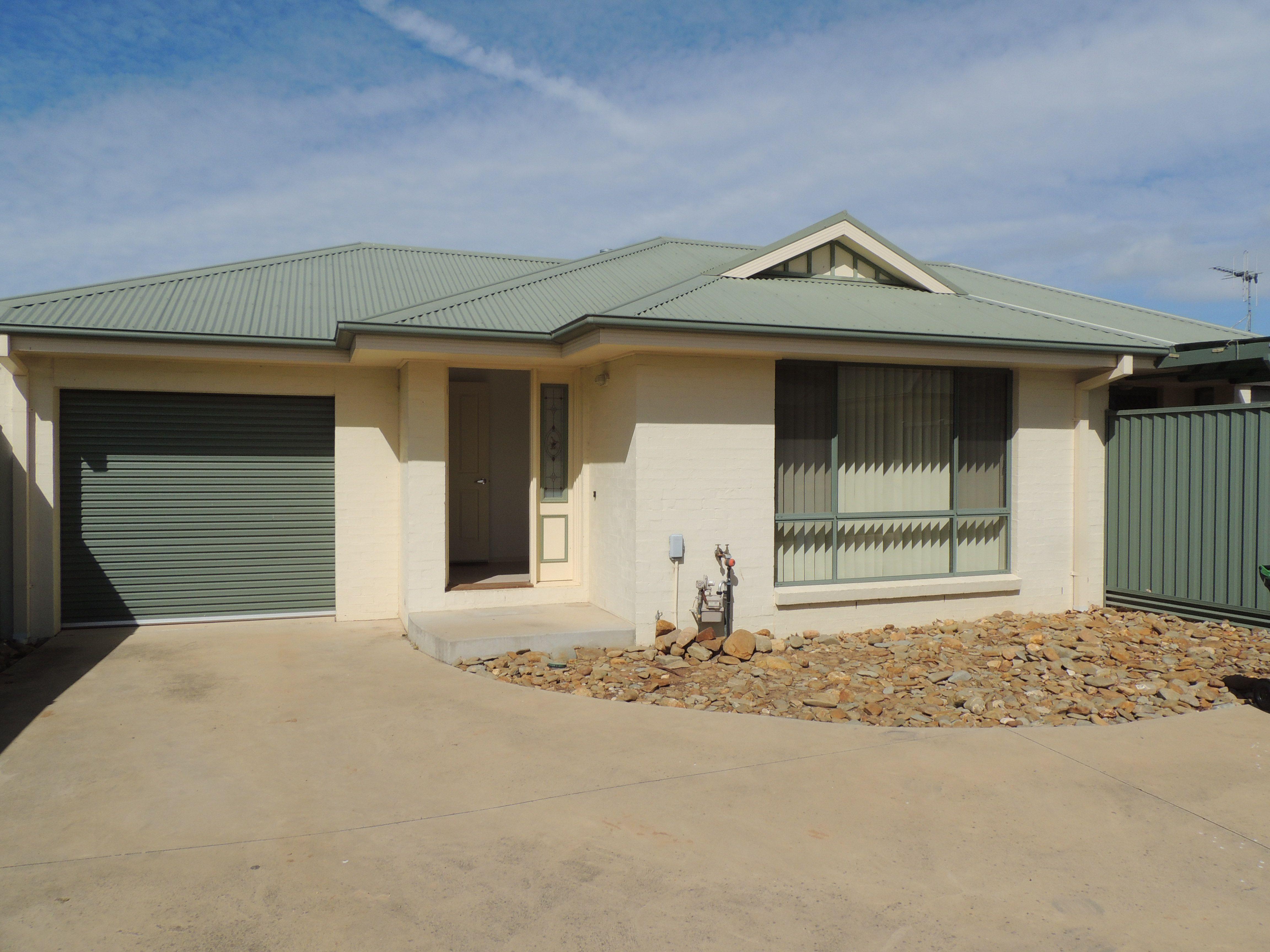 Prop-GPT: Unit: VIC Tatura, VIC 3616 Home For Rent