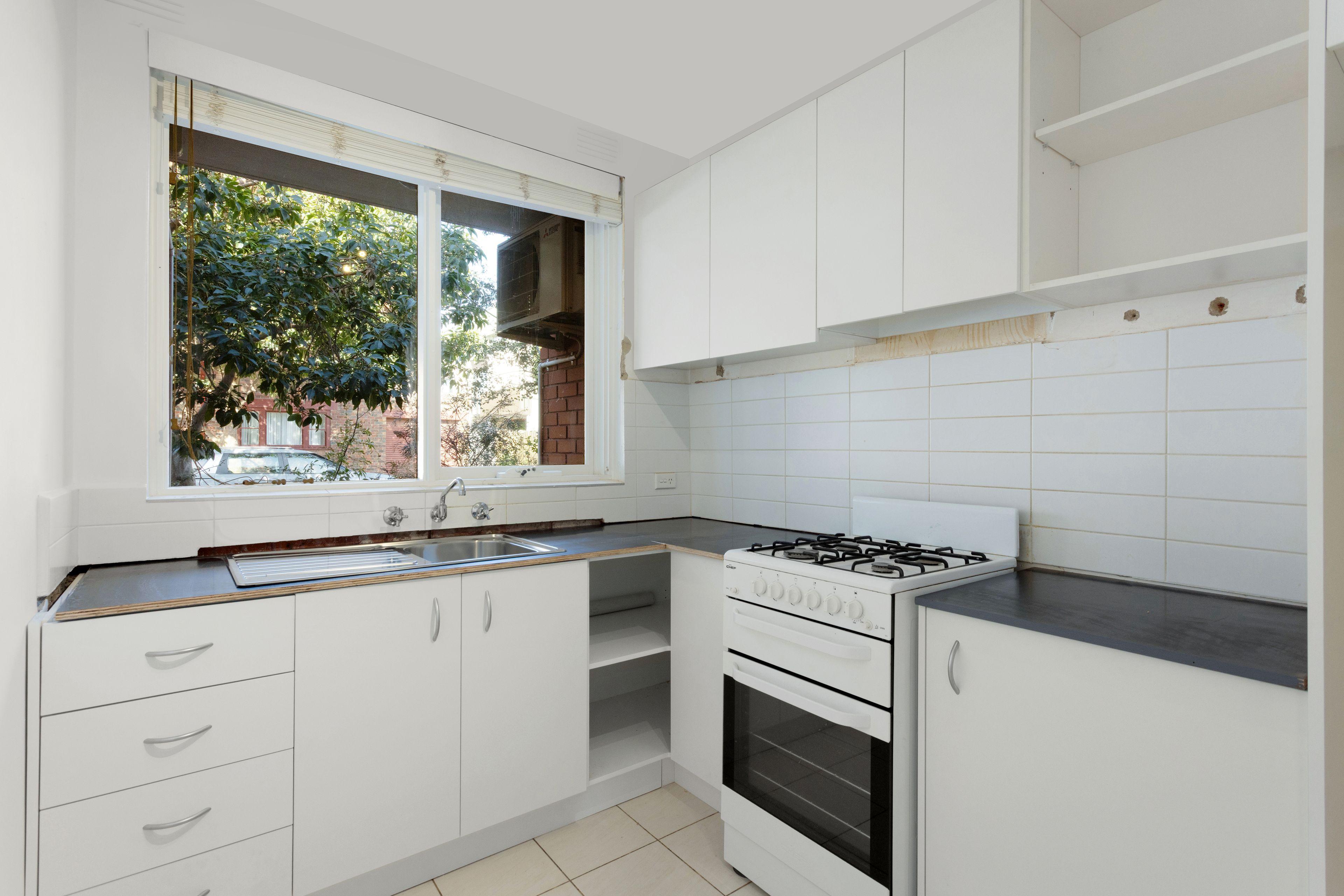 Stylish One-Bedroom Apartment in Prime Location