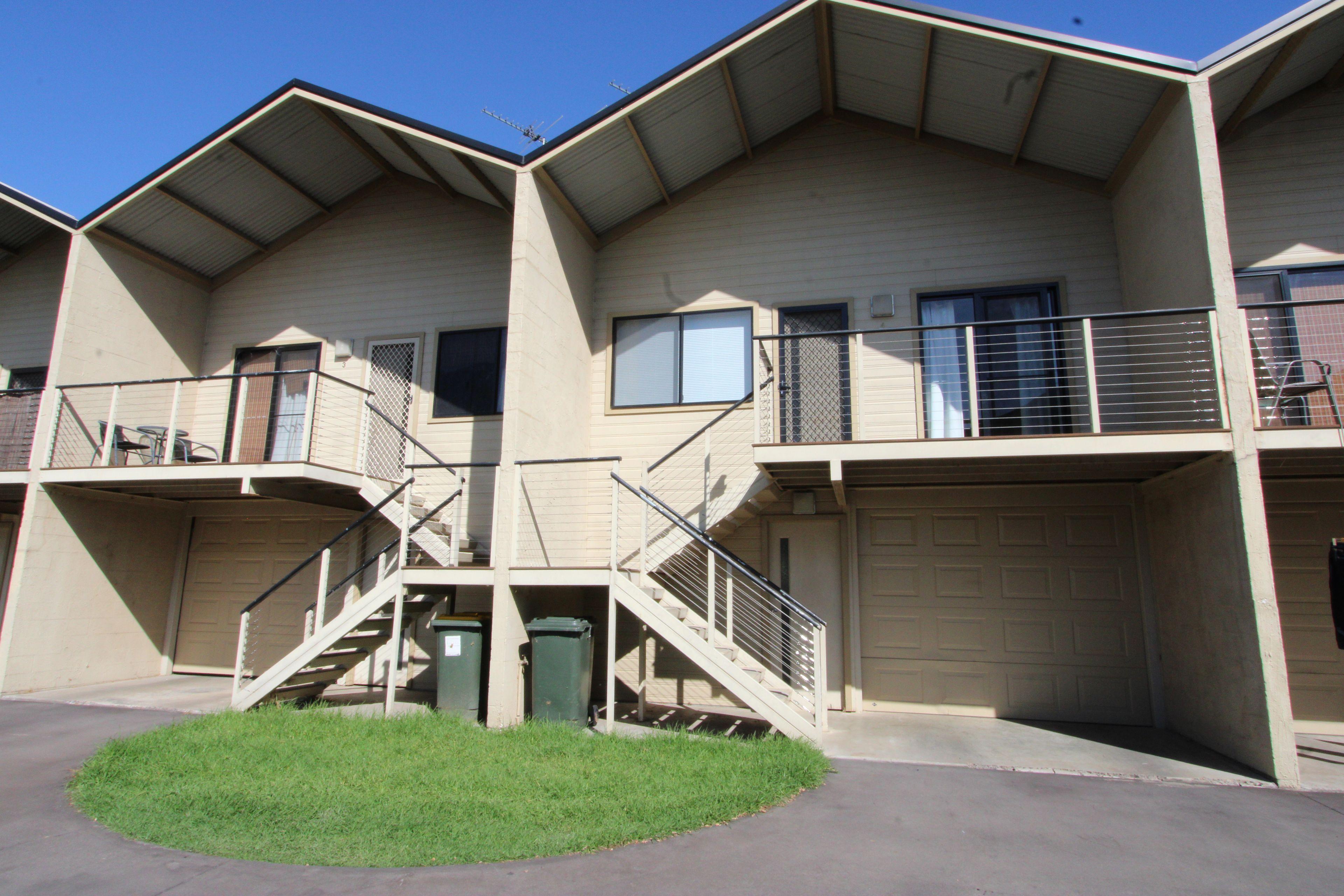 TOWNHOUSE