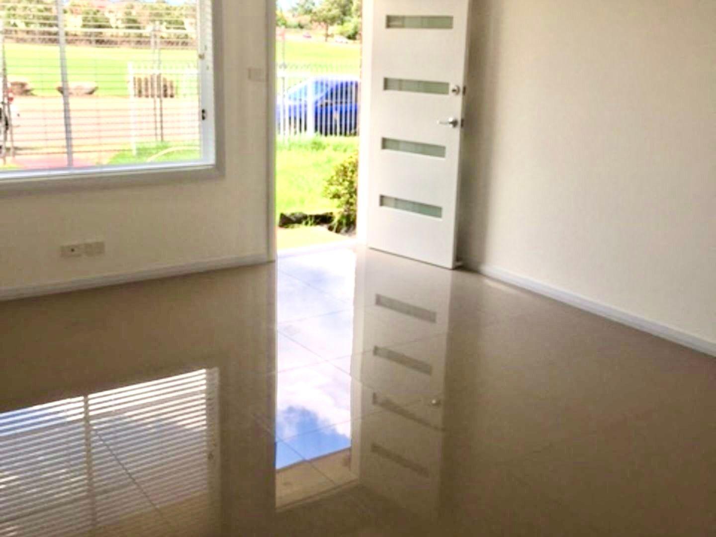 Perfectly Designed 2-Bedroom Granny Flat - Walking Distance to The Valley Plaza