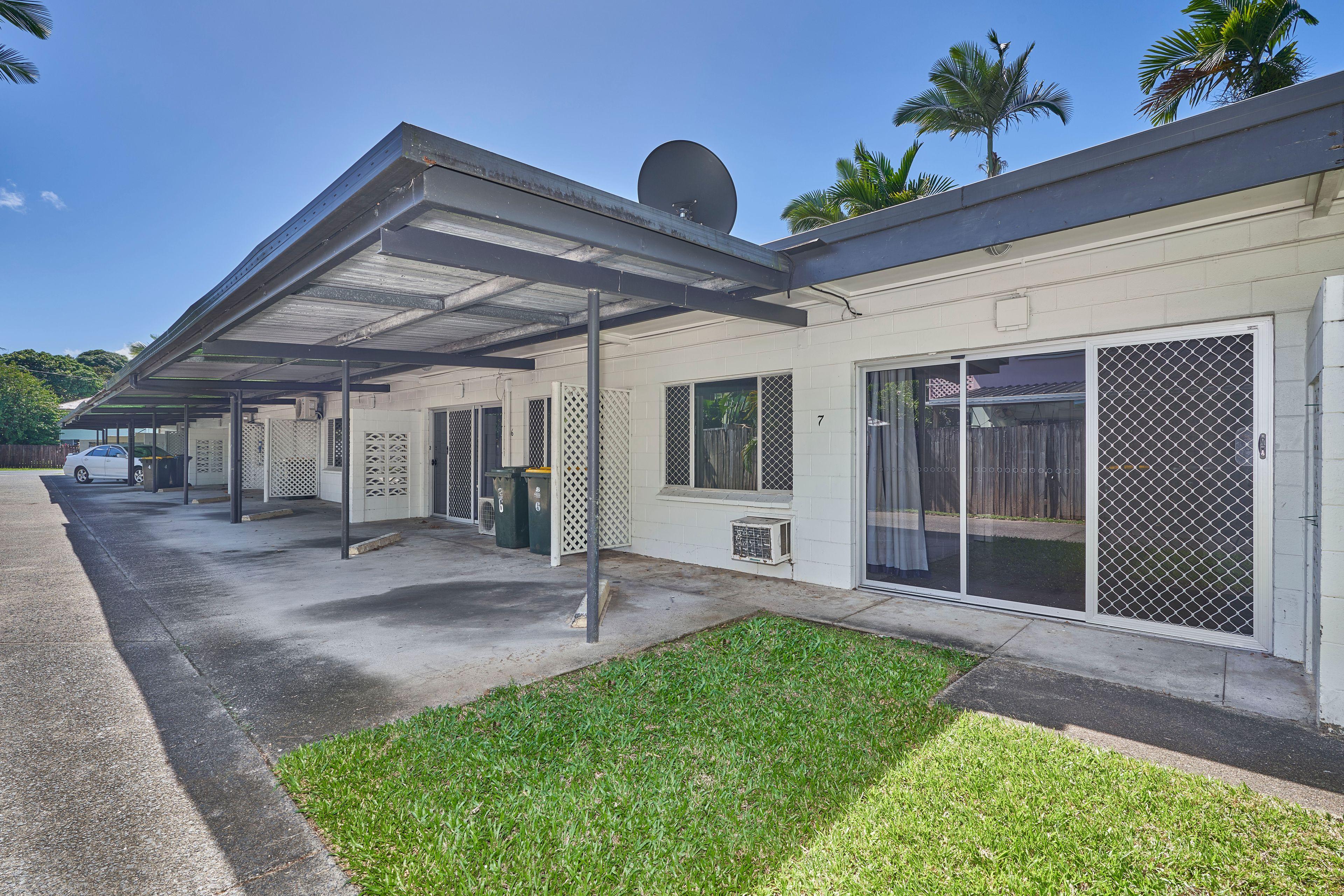 Prop-GPT: Unit: QLD Parramatta Park, QLD 4870 Home For Rent