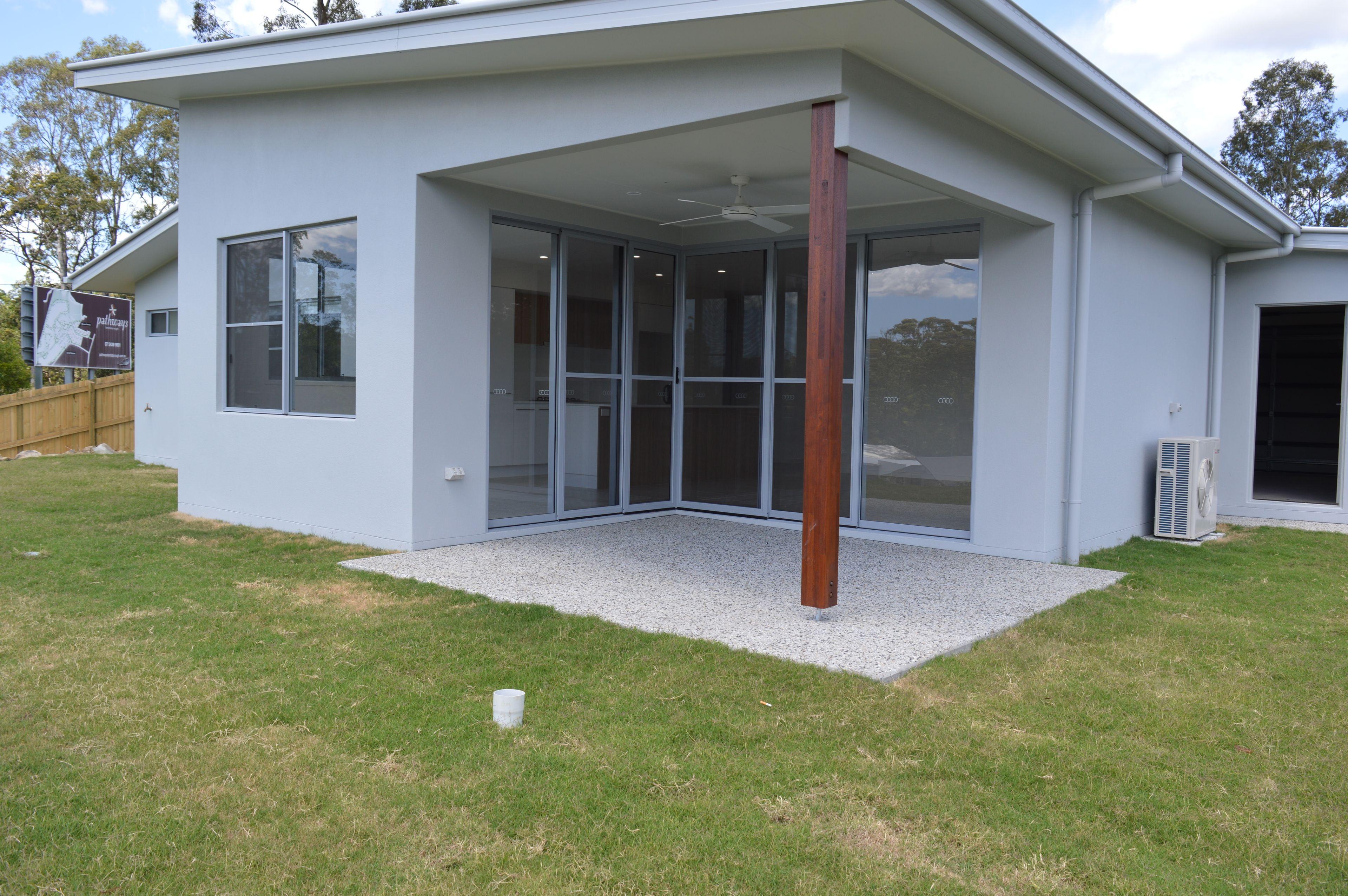 Pathways Estate Home - Minutes to Town!