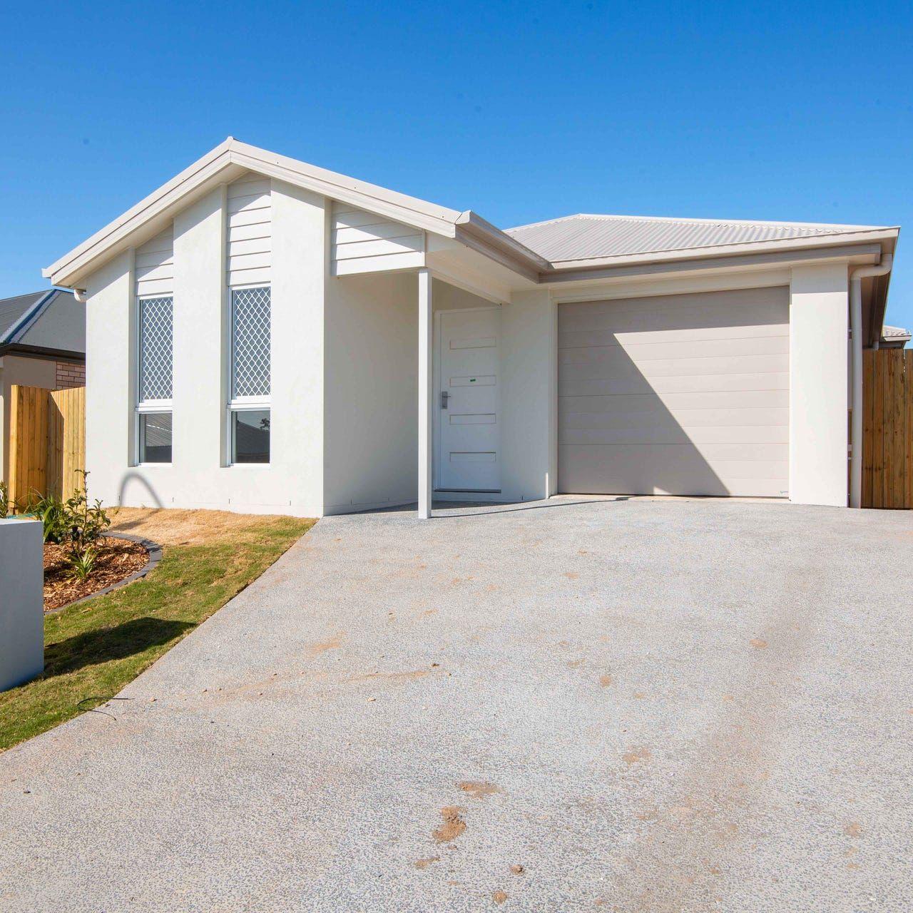 Close to everything !