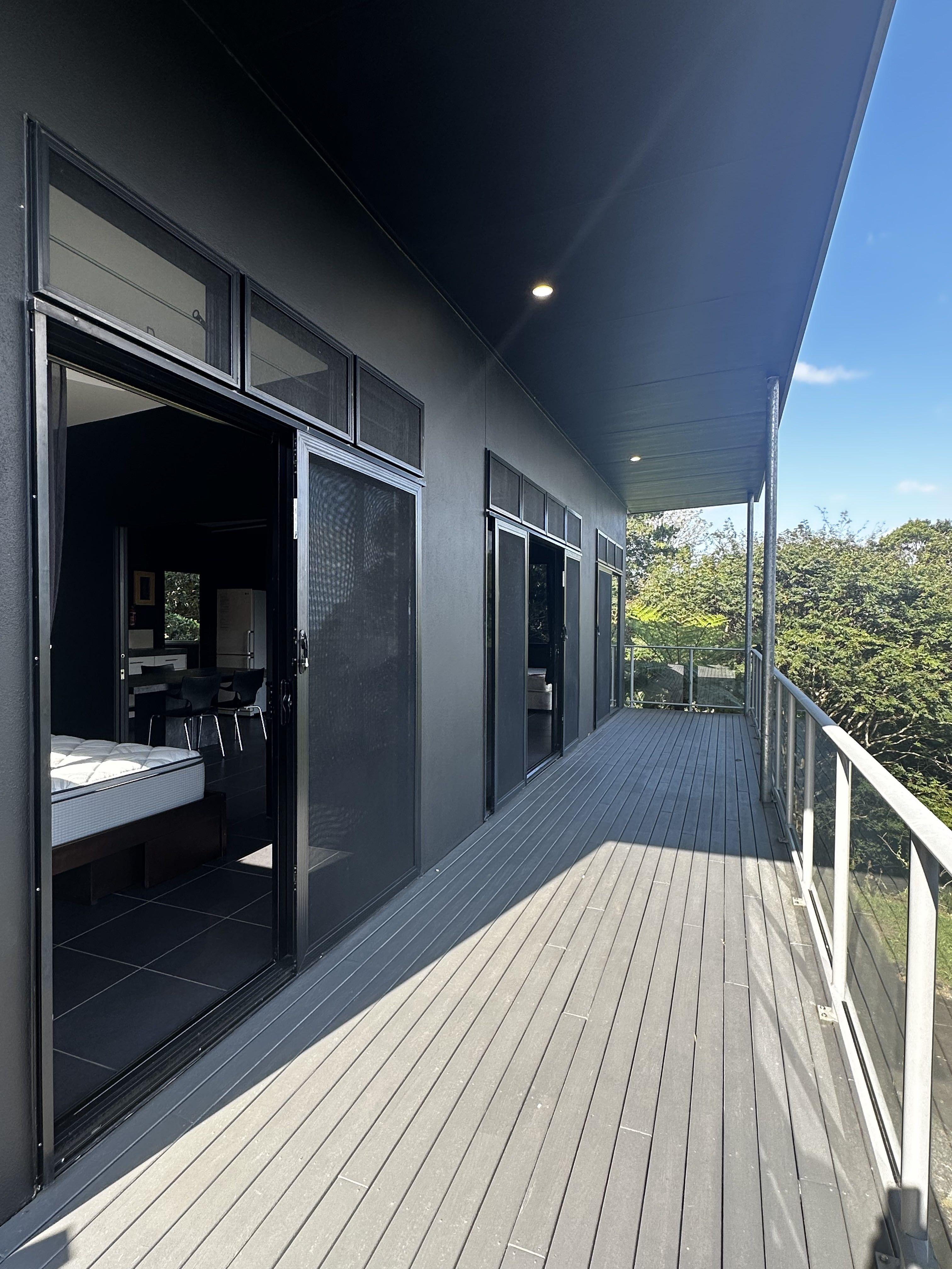 Mullara over Lake Baroon - architectural retreat with panoramic views