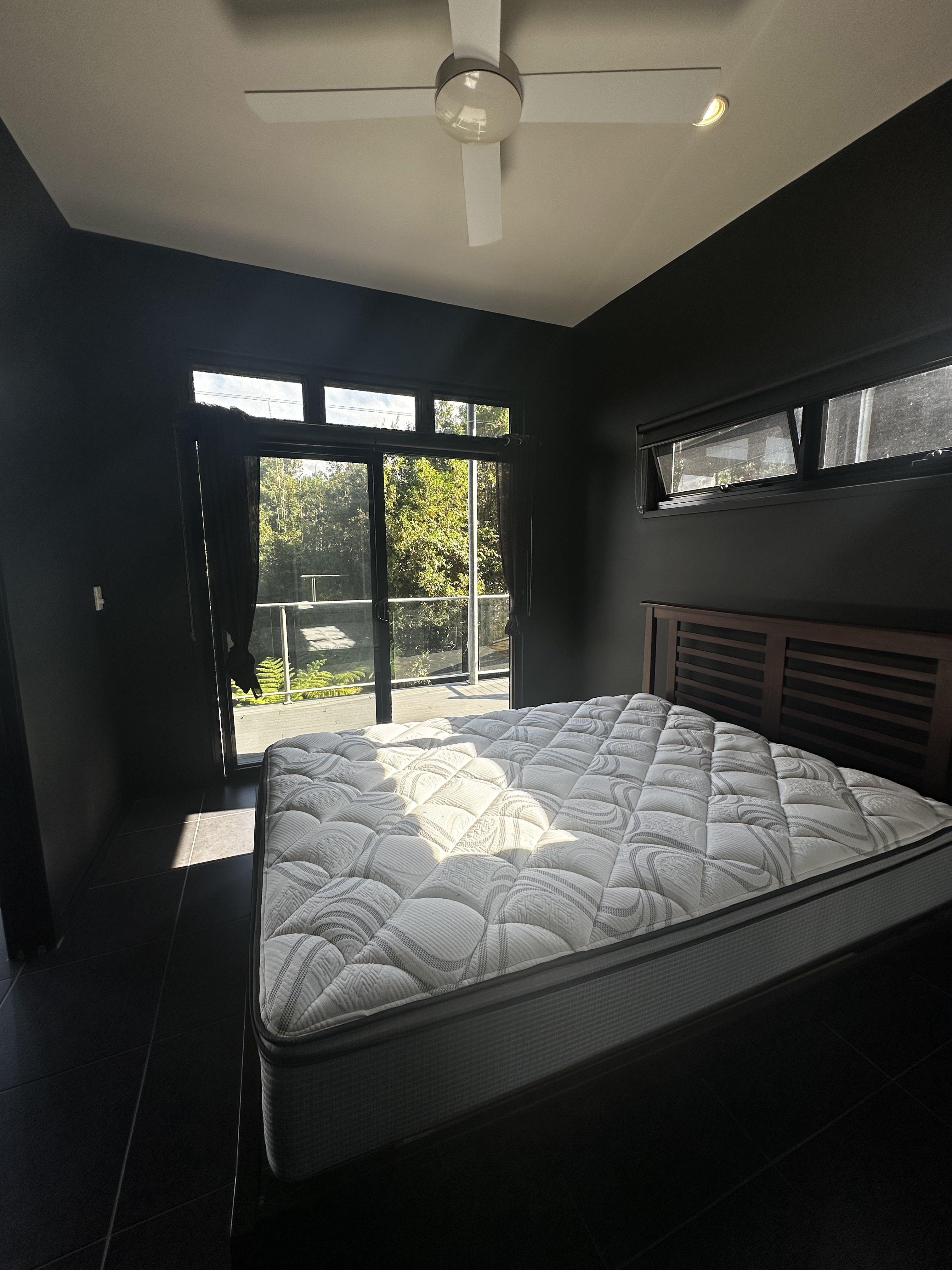 Mullara over Lake Baroon - architectural retreat with panoramic views